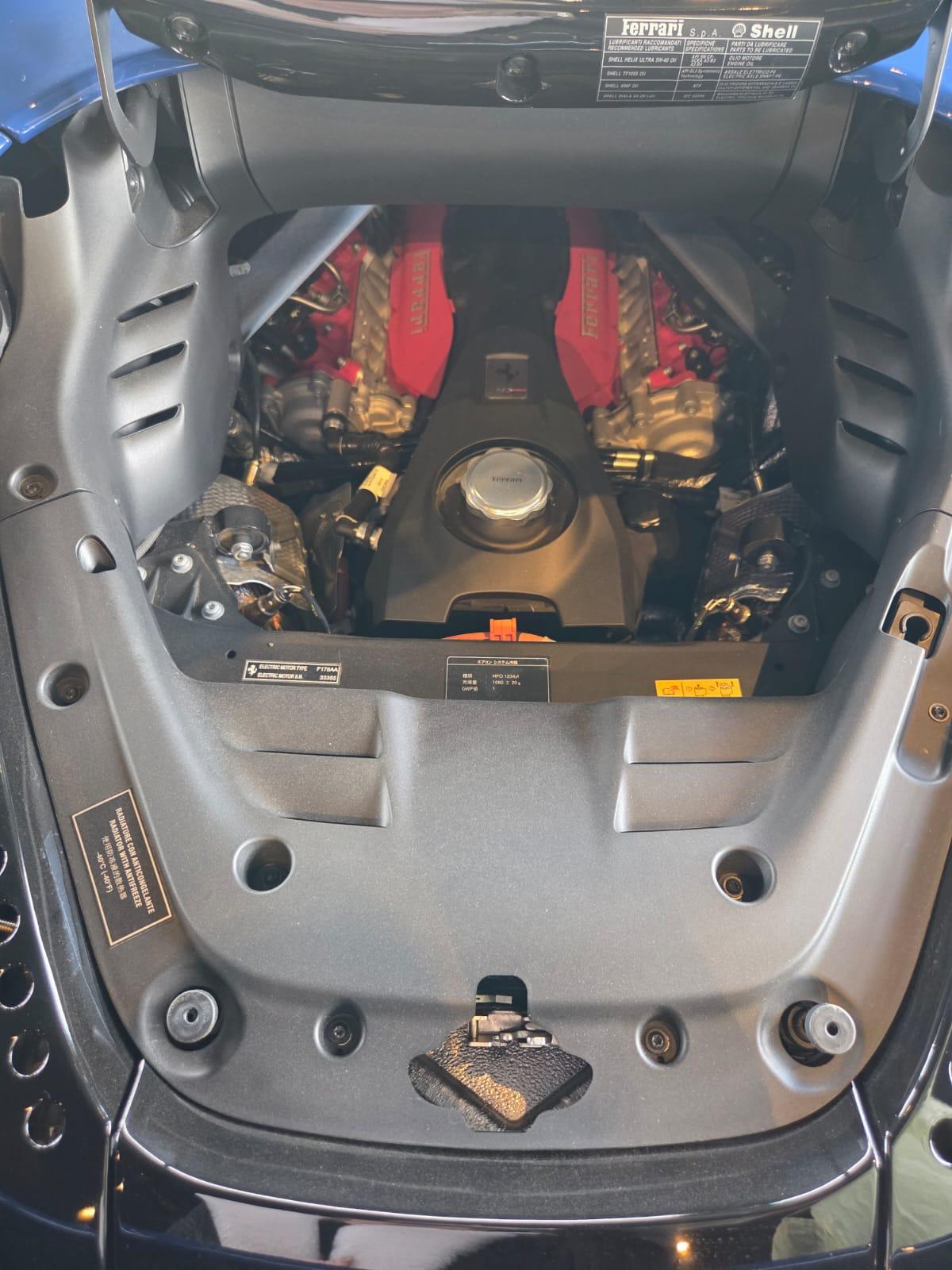 Ferrari SF90 Spider Tailor Made (photo: 26)