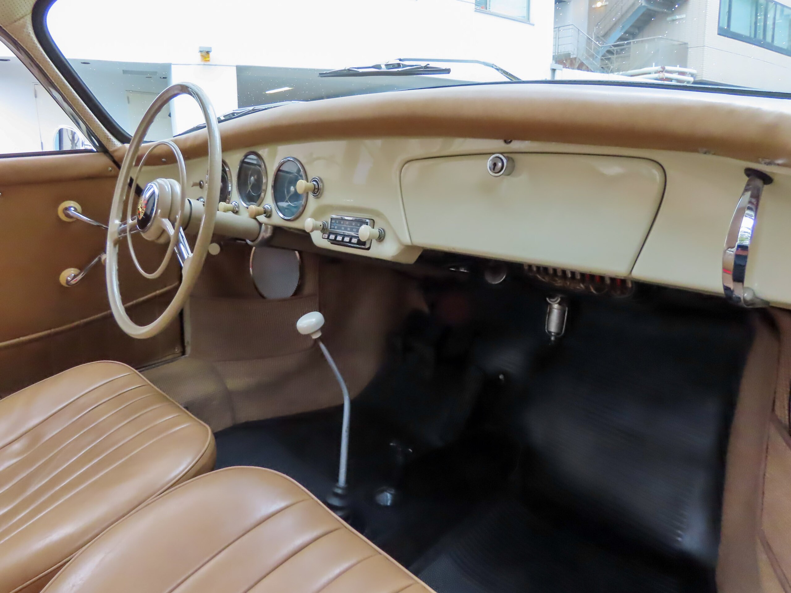 Porsche 356 (photo: 9)