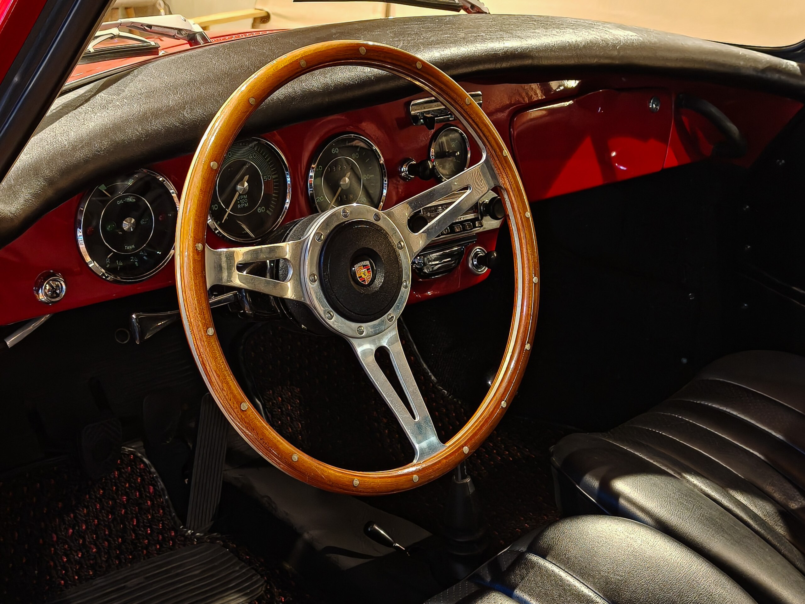 Porsche 356 (photo: 5)
