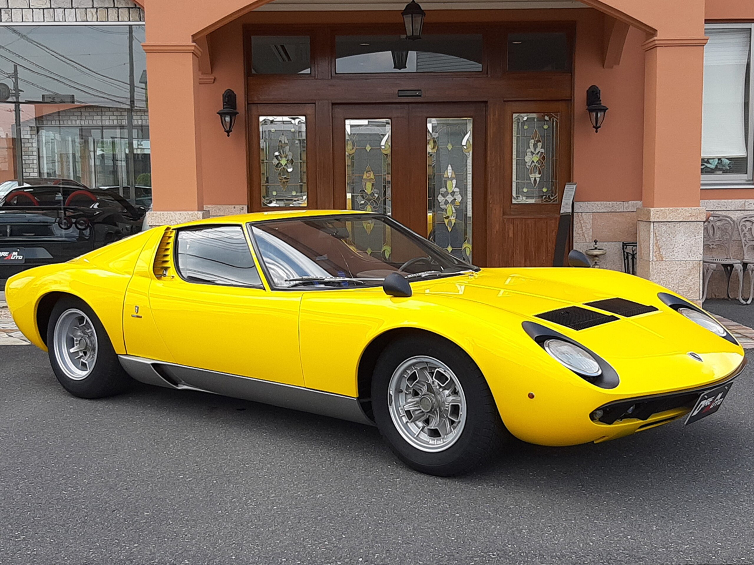 Lamborghini Miura P400