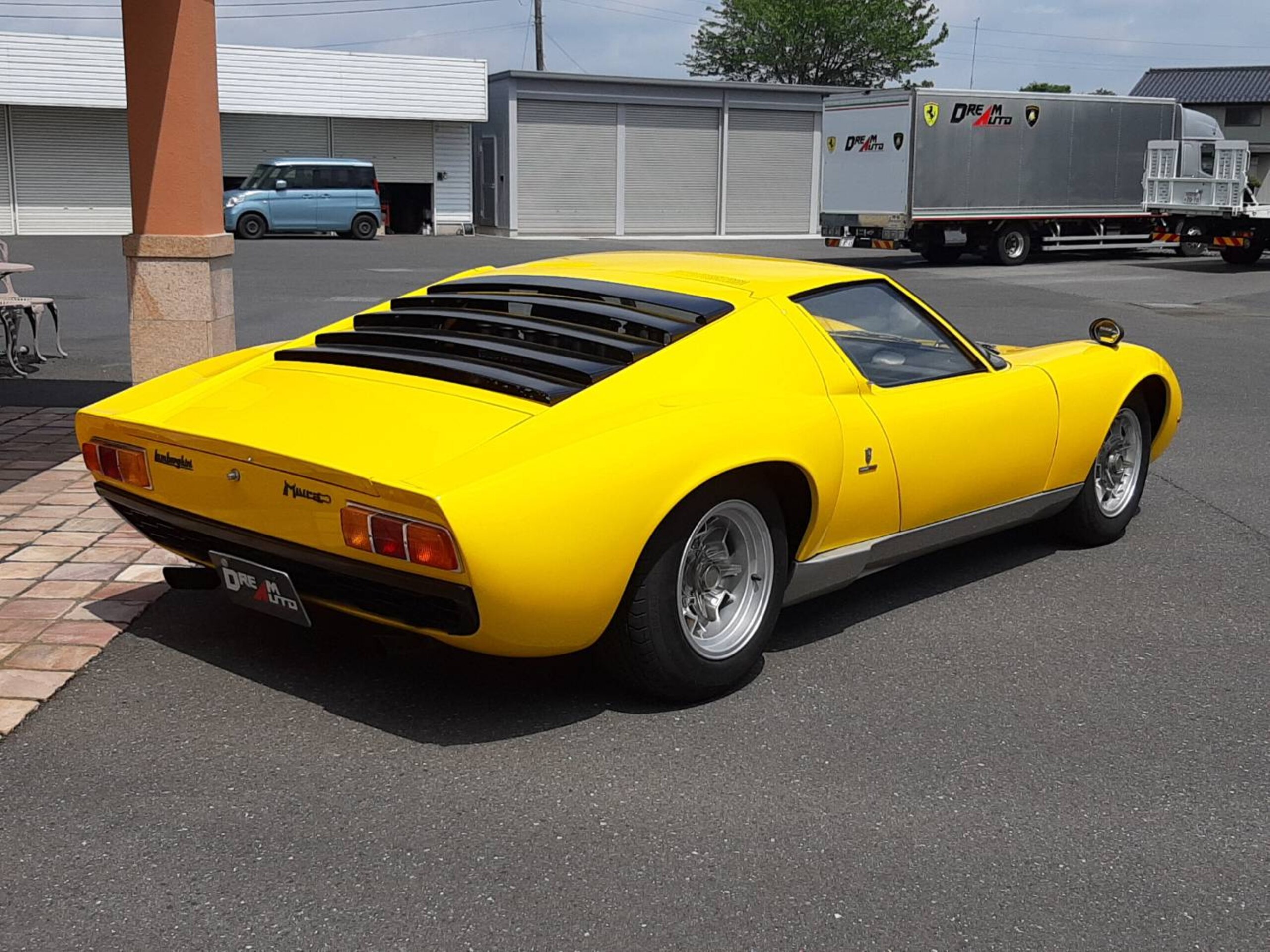 Lamborghini Miura P400 (photo: 3)