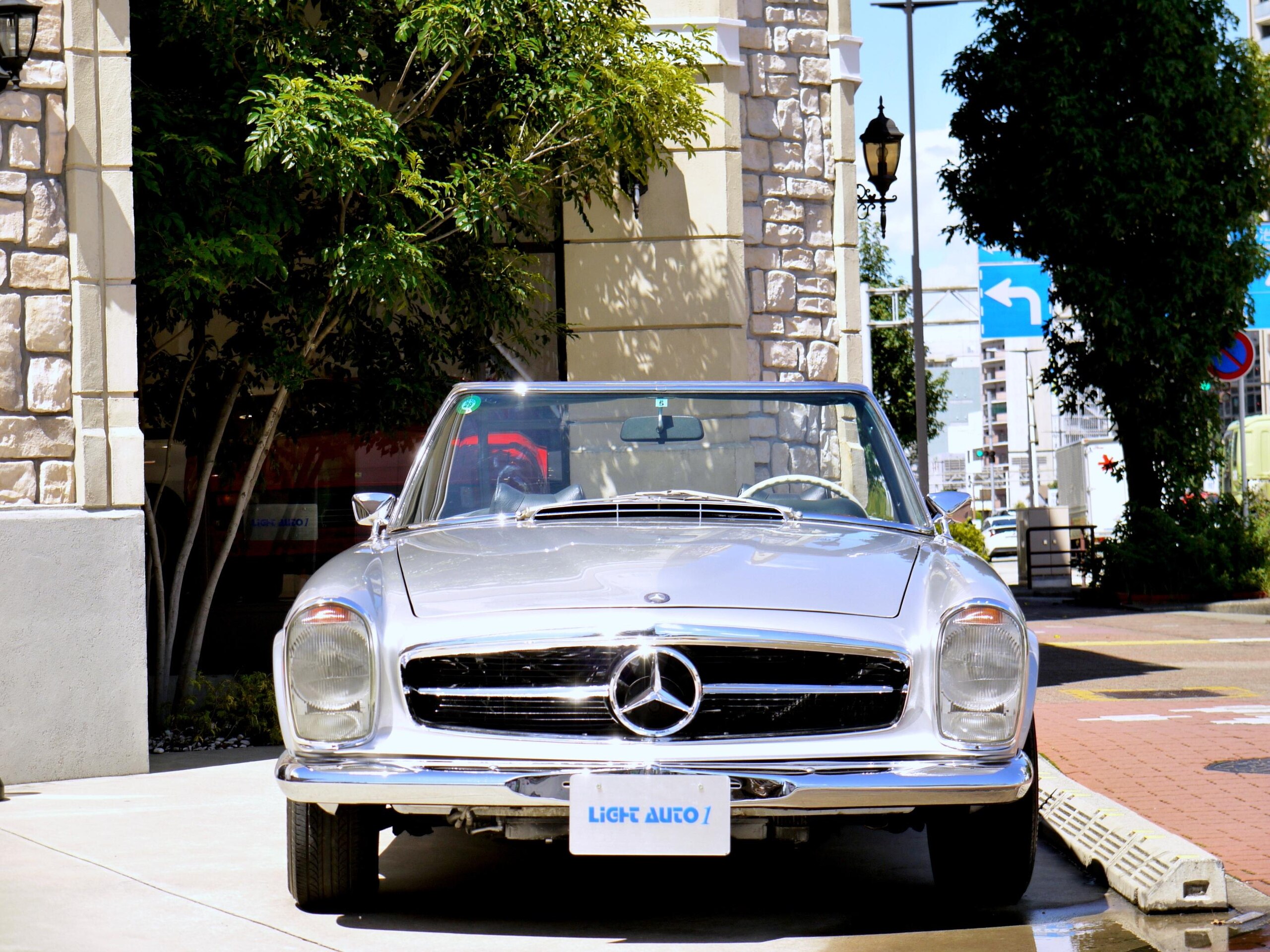 Mercedes Benz 280SL (photo: 1)