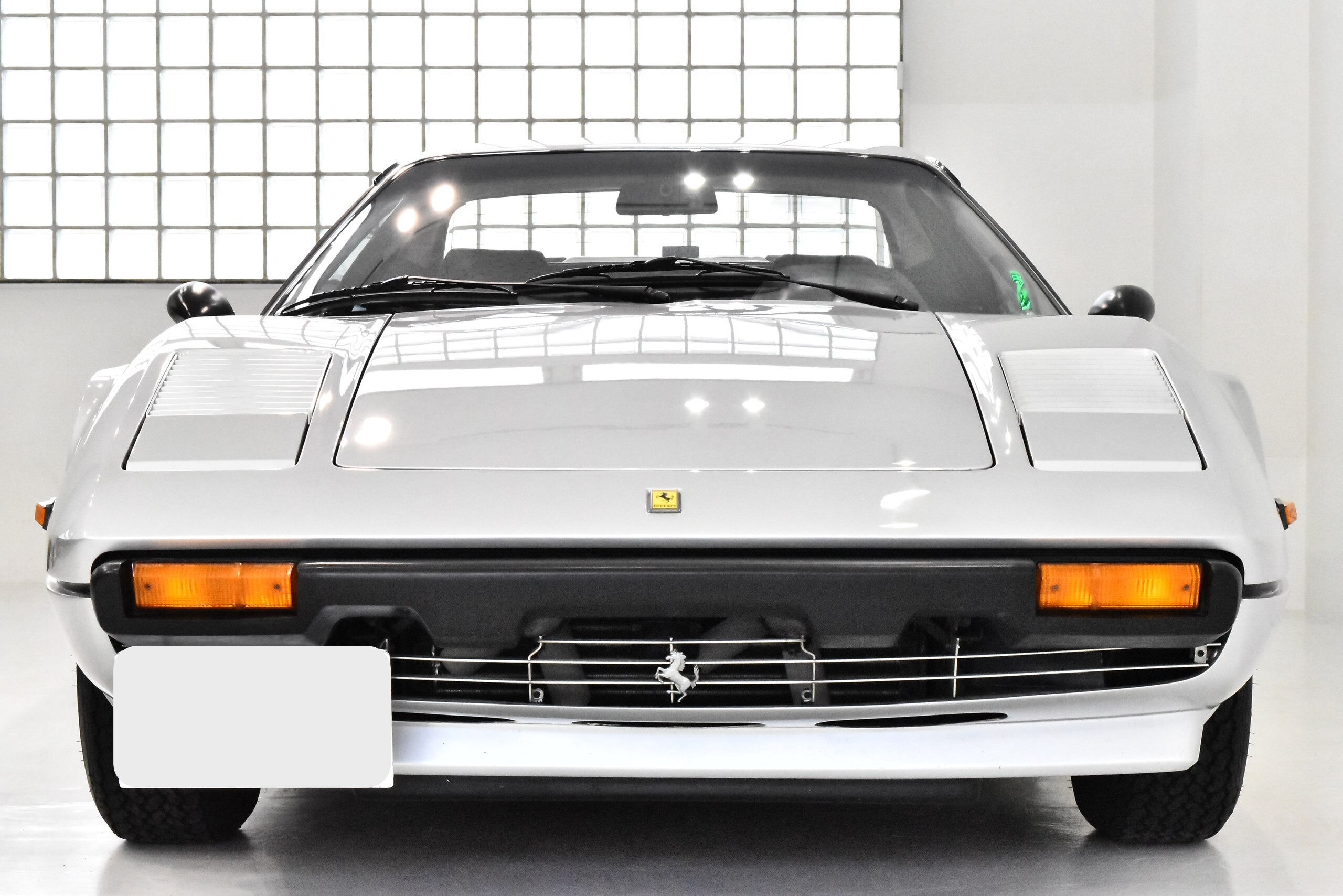 Ferrari 308 GTB (photo: 1)