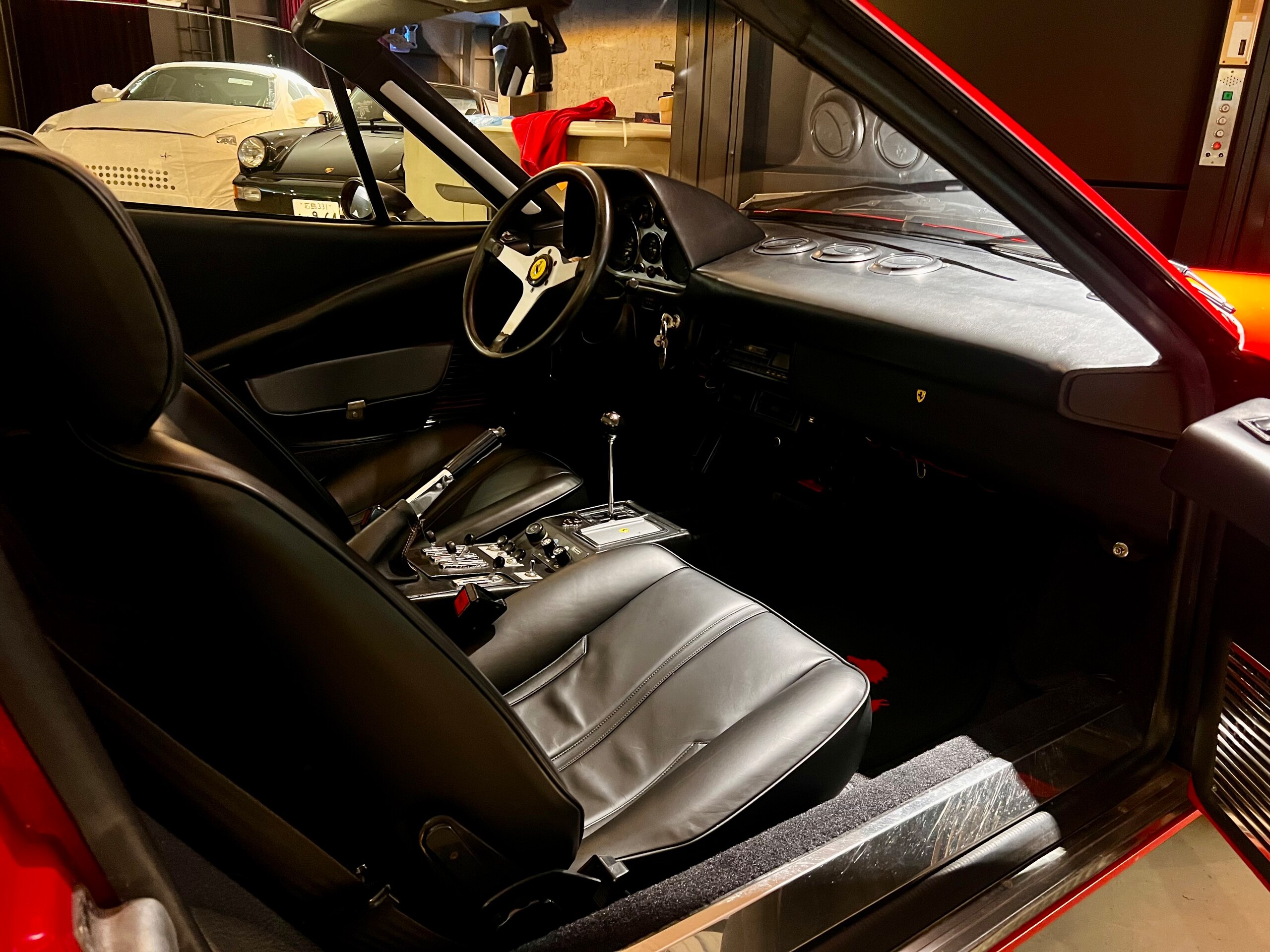 Ferrari 308GTS (photo: 13)