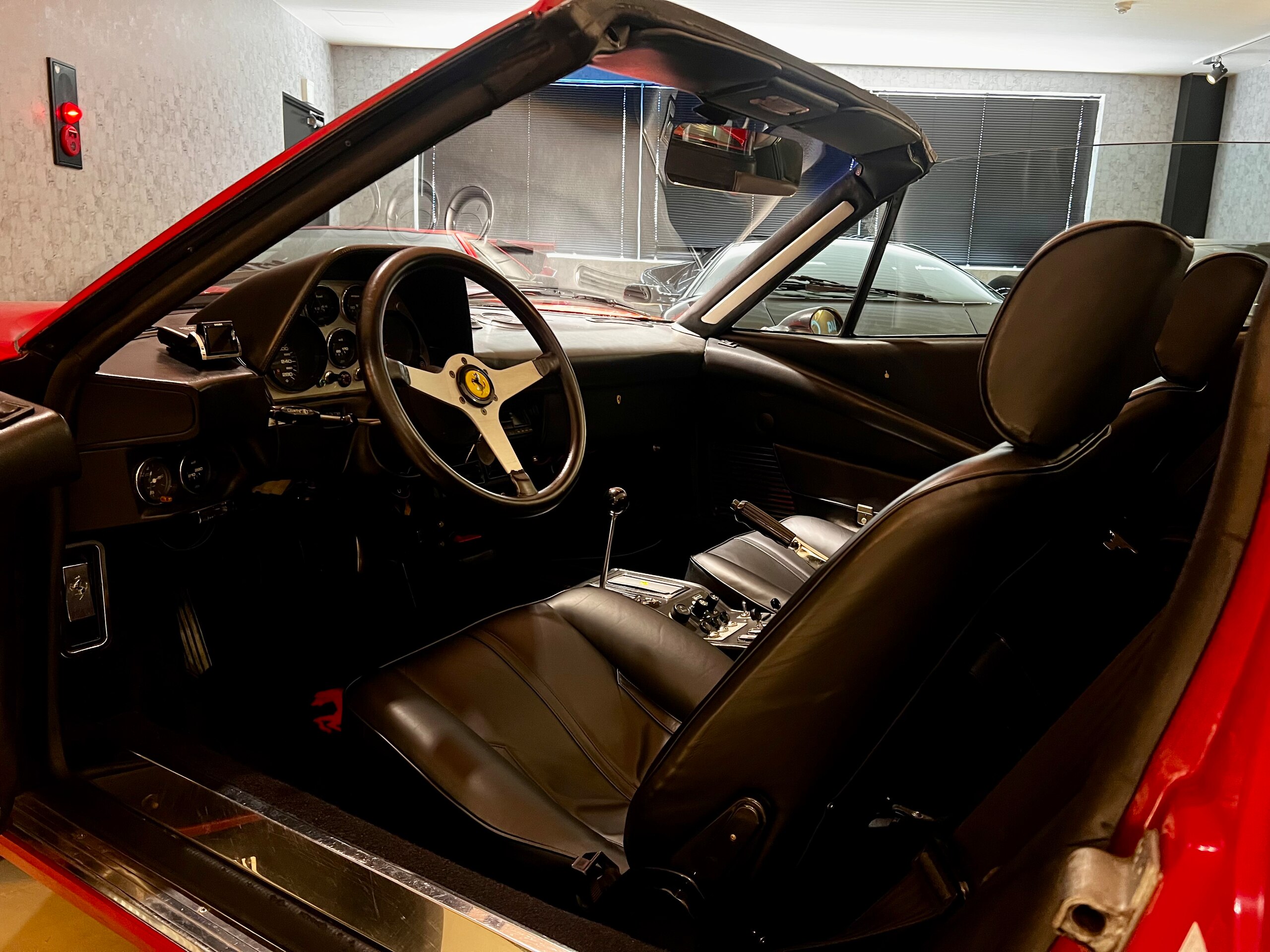 Ferrari 308GTS (photo: 7)