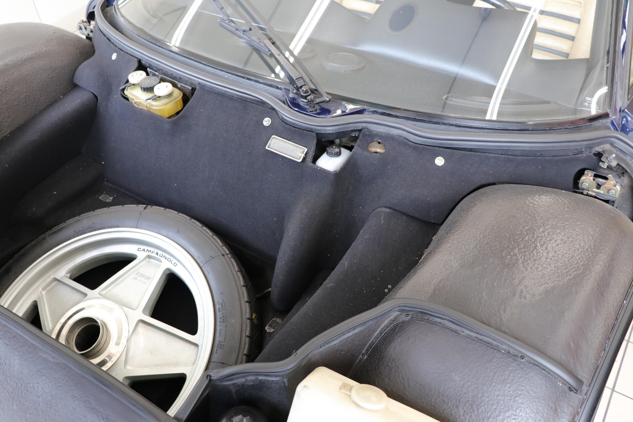 Ferrari 512 BBi (photo: 18)