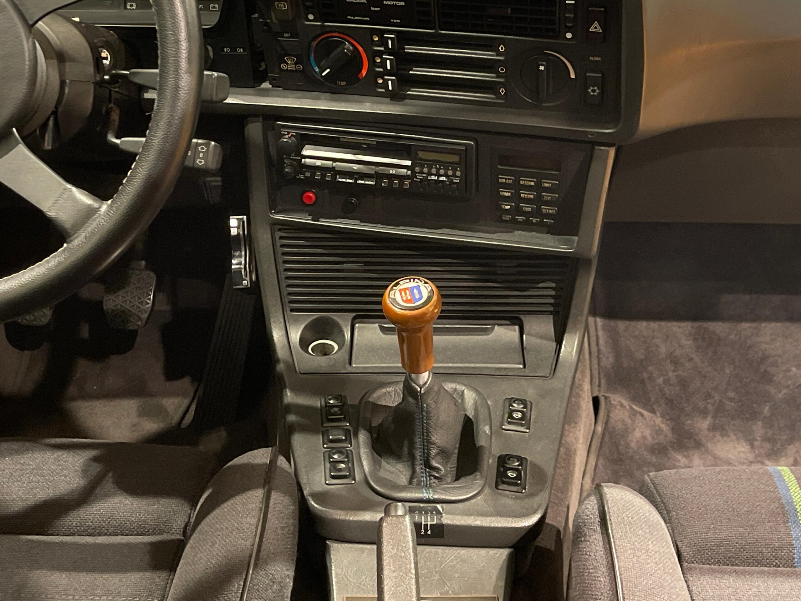BMW Alpina B7 TURBO (photo: 14)