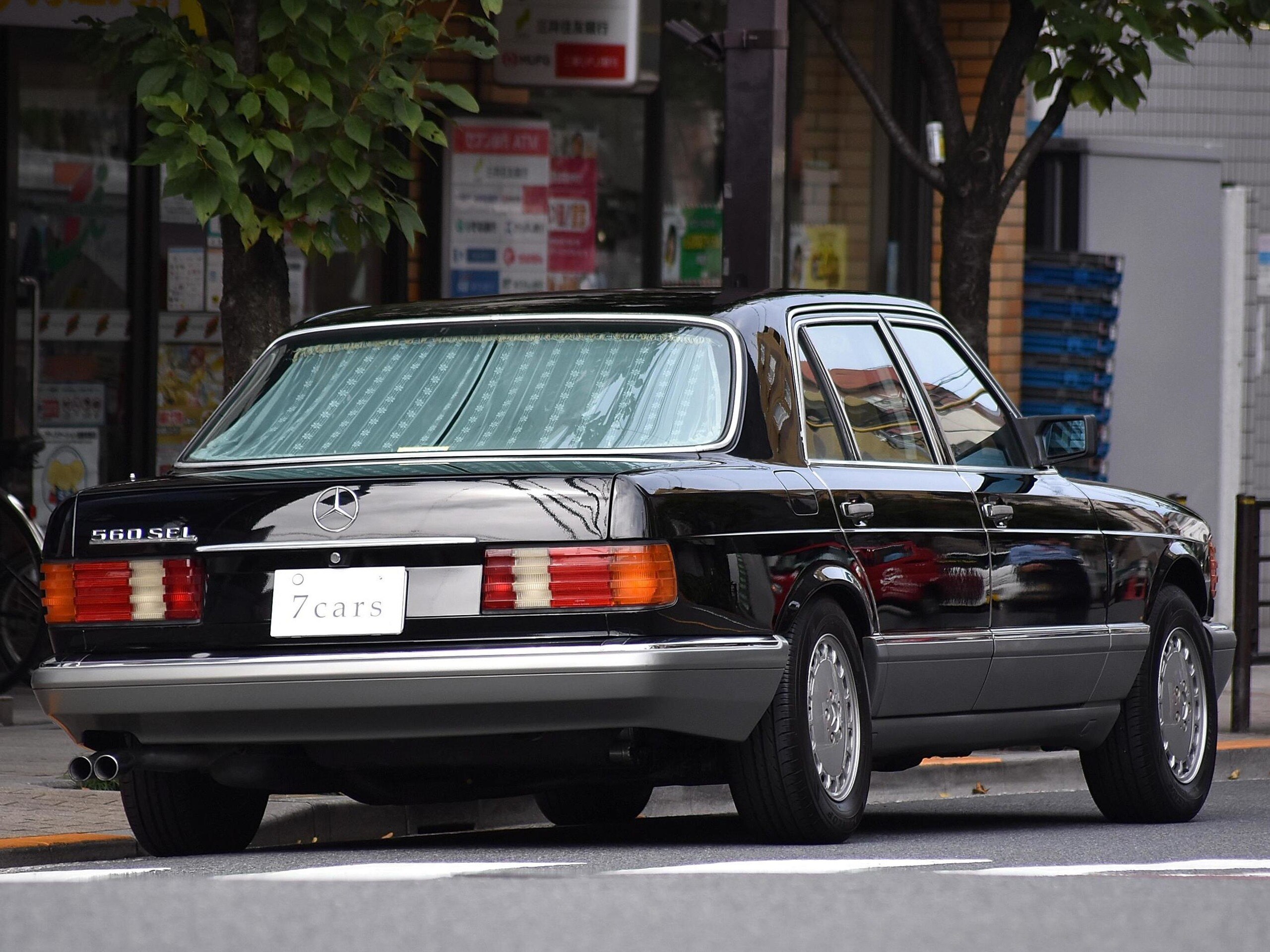 Mercedes Benz 560SEL (photo: 4)