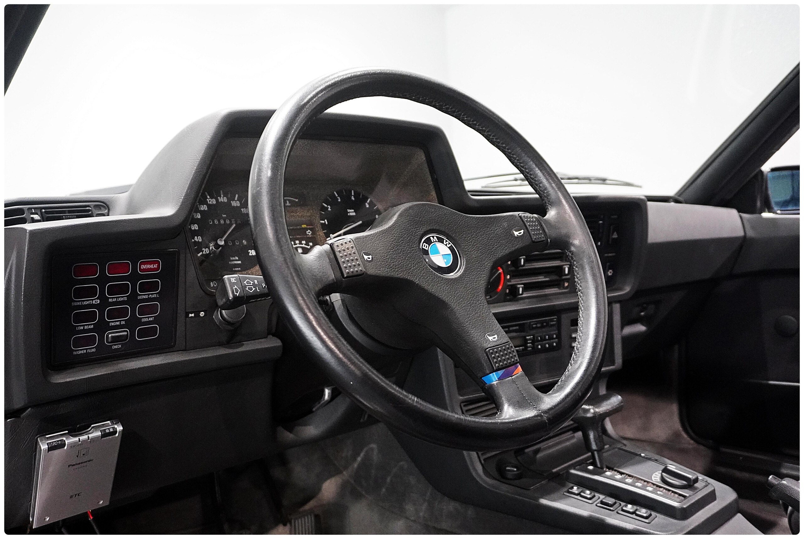 BMW 635CSi (photo: 8)