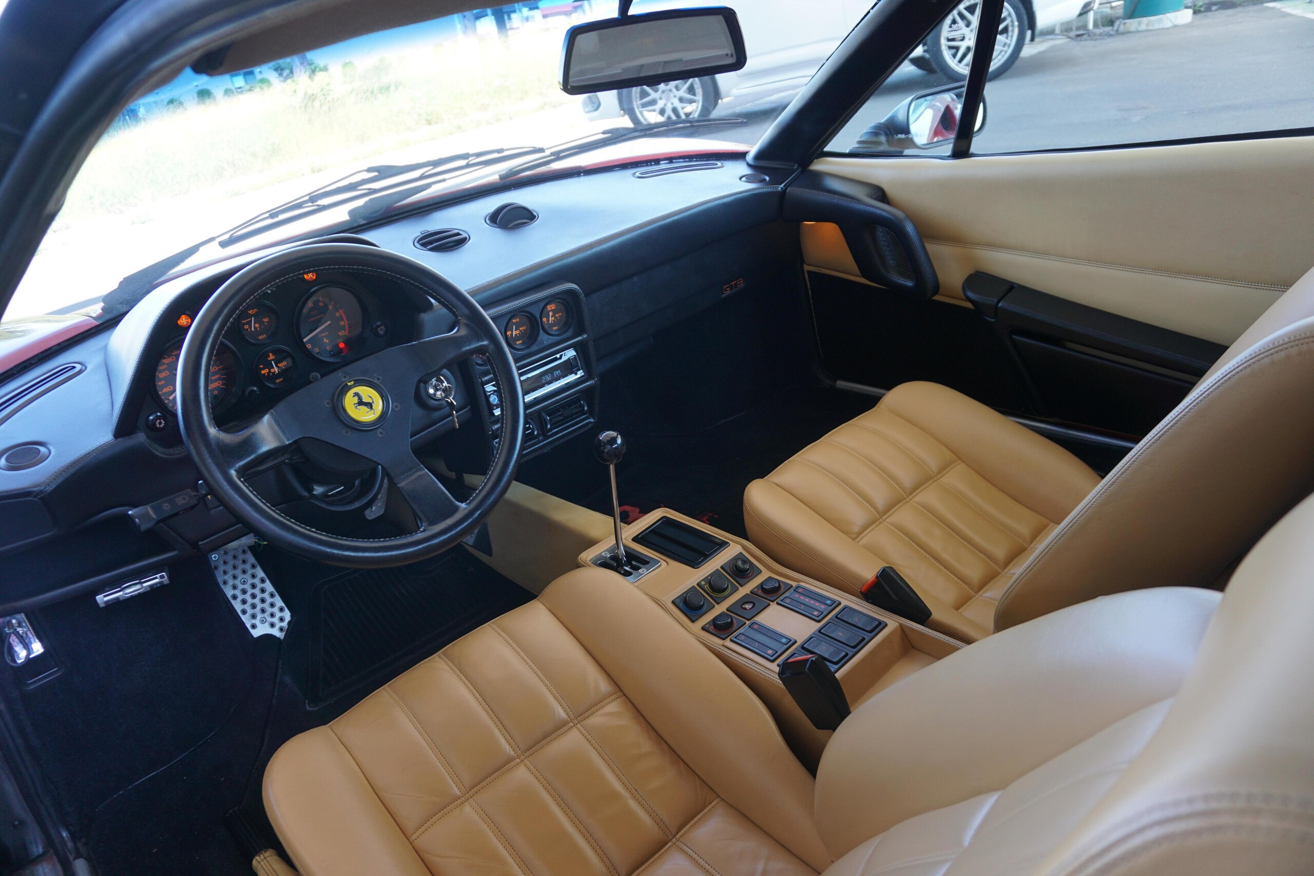 Ferrari 328 GTB (photo: 9)
