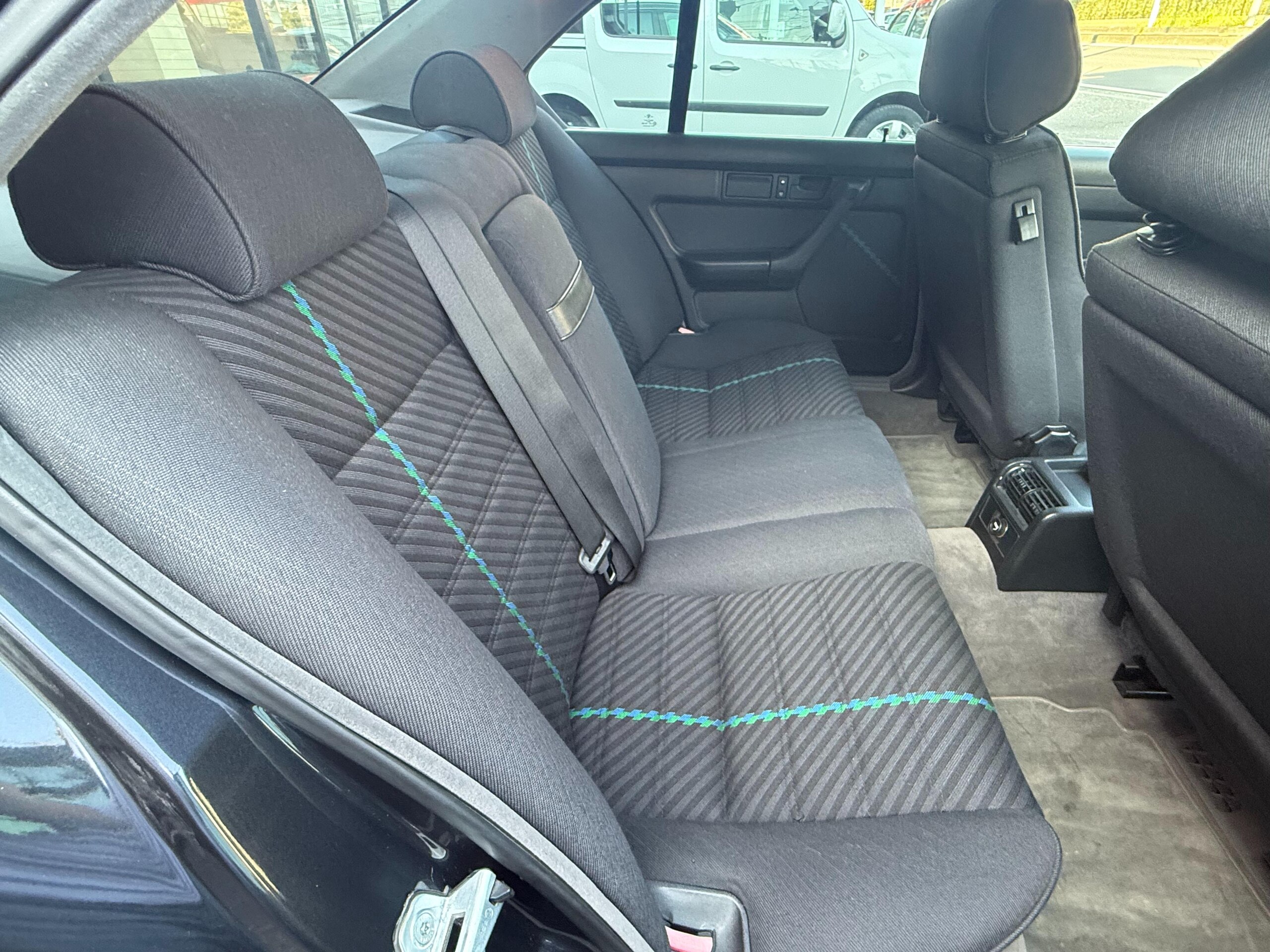 BMW Alpina B10 3.5/1 (photo: 16)