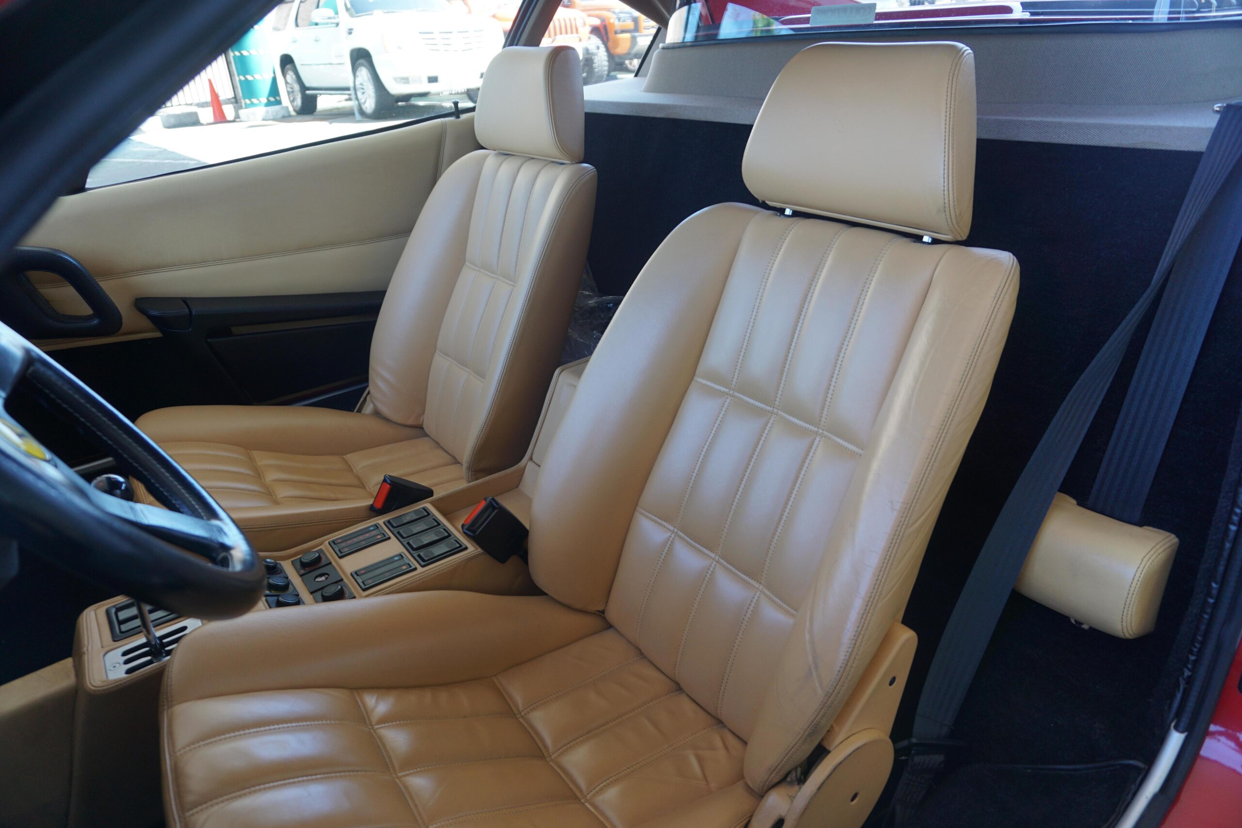 Ferrari 328 GTB (photo: 10)
