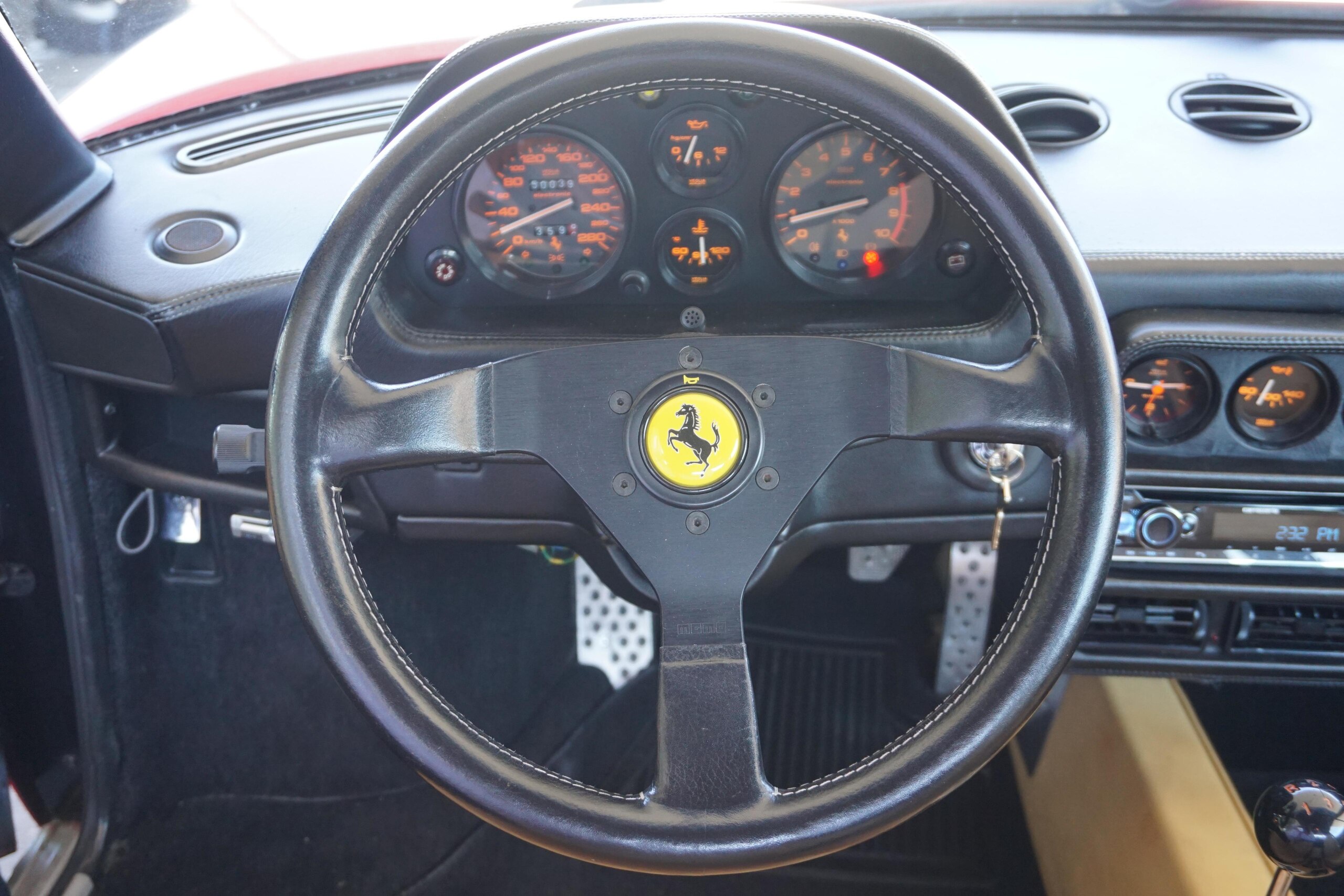 Ferrari 328 GTB (photo: 11)