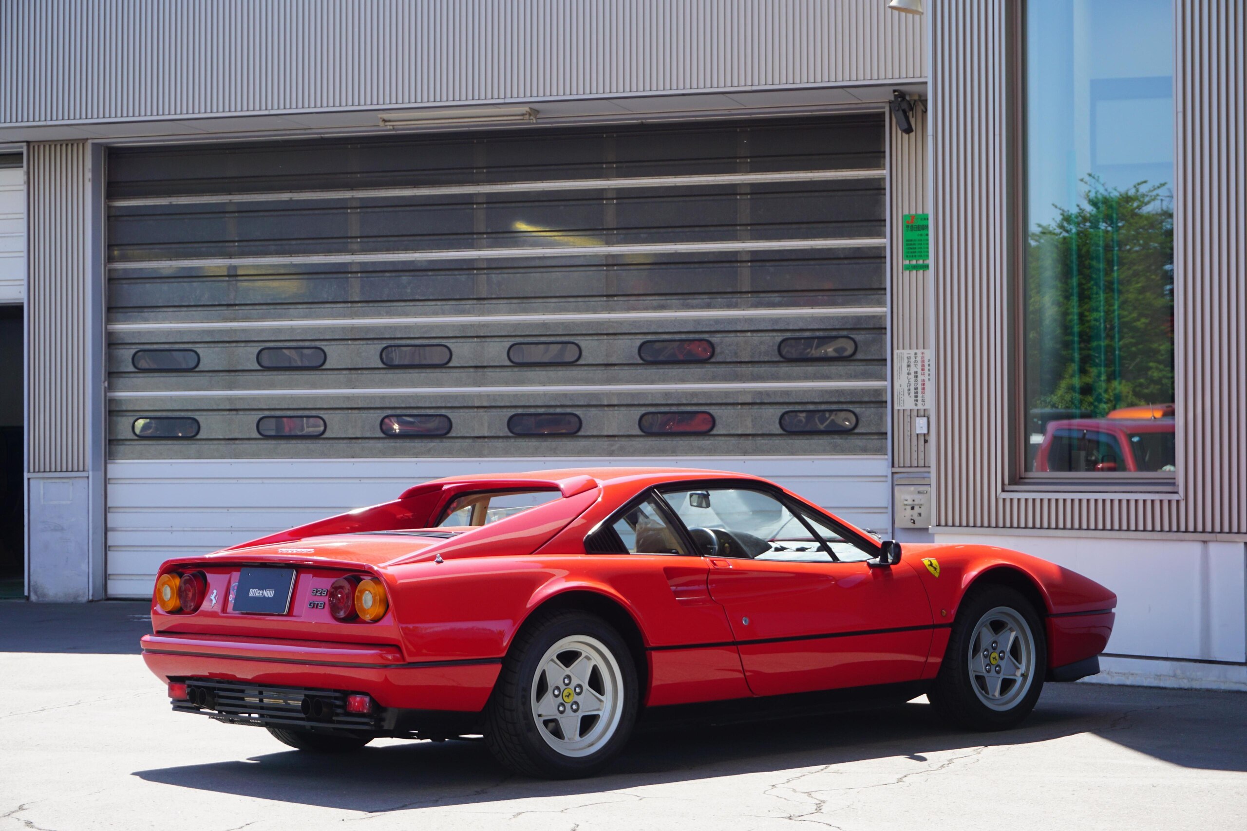 Ferrari 328 GTB (photo: 6)