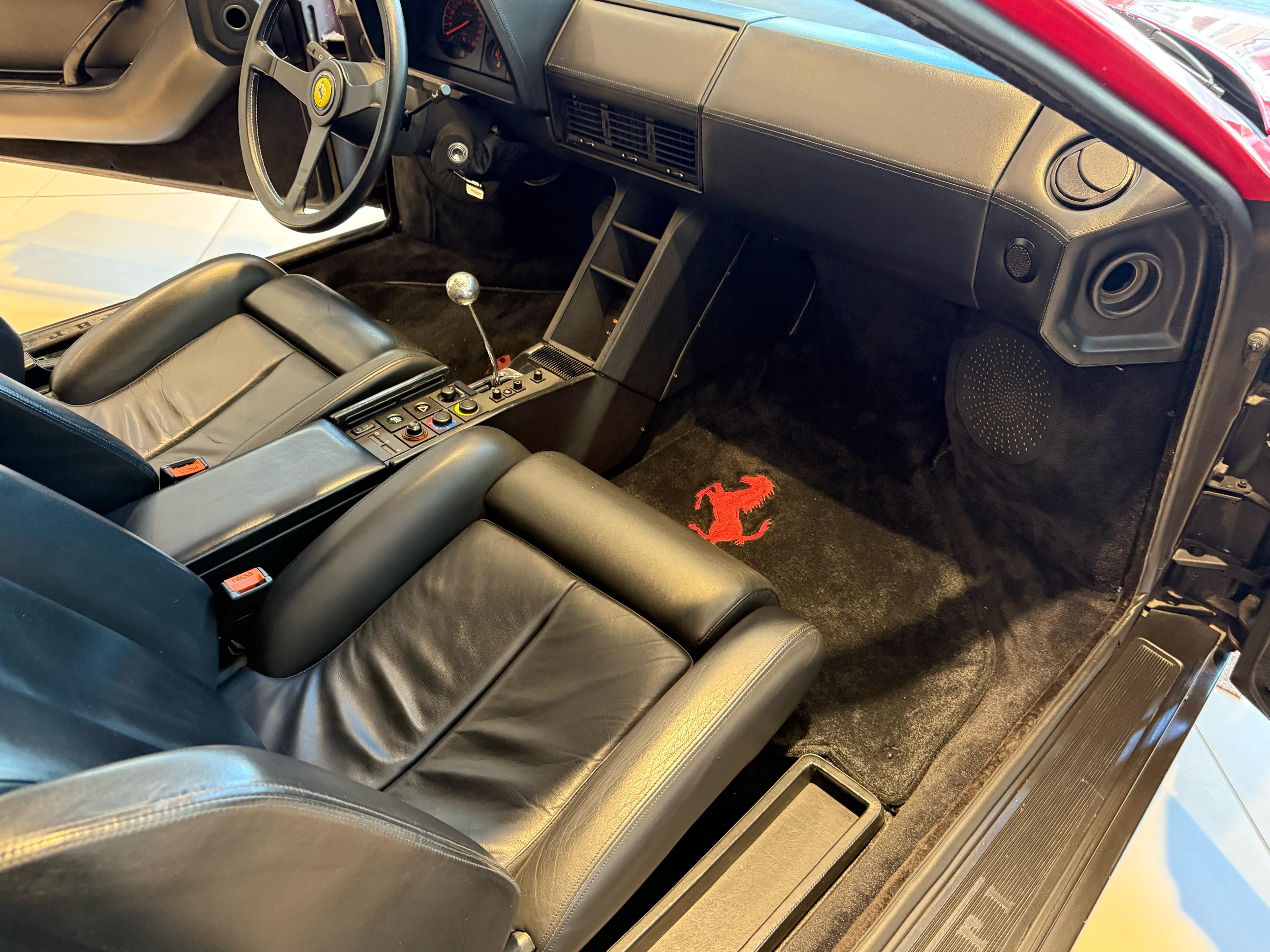 Ferrari Testarossa (photo: 16)