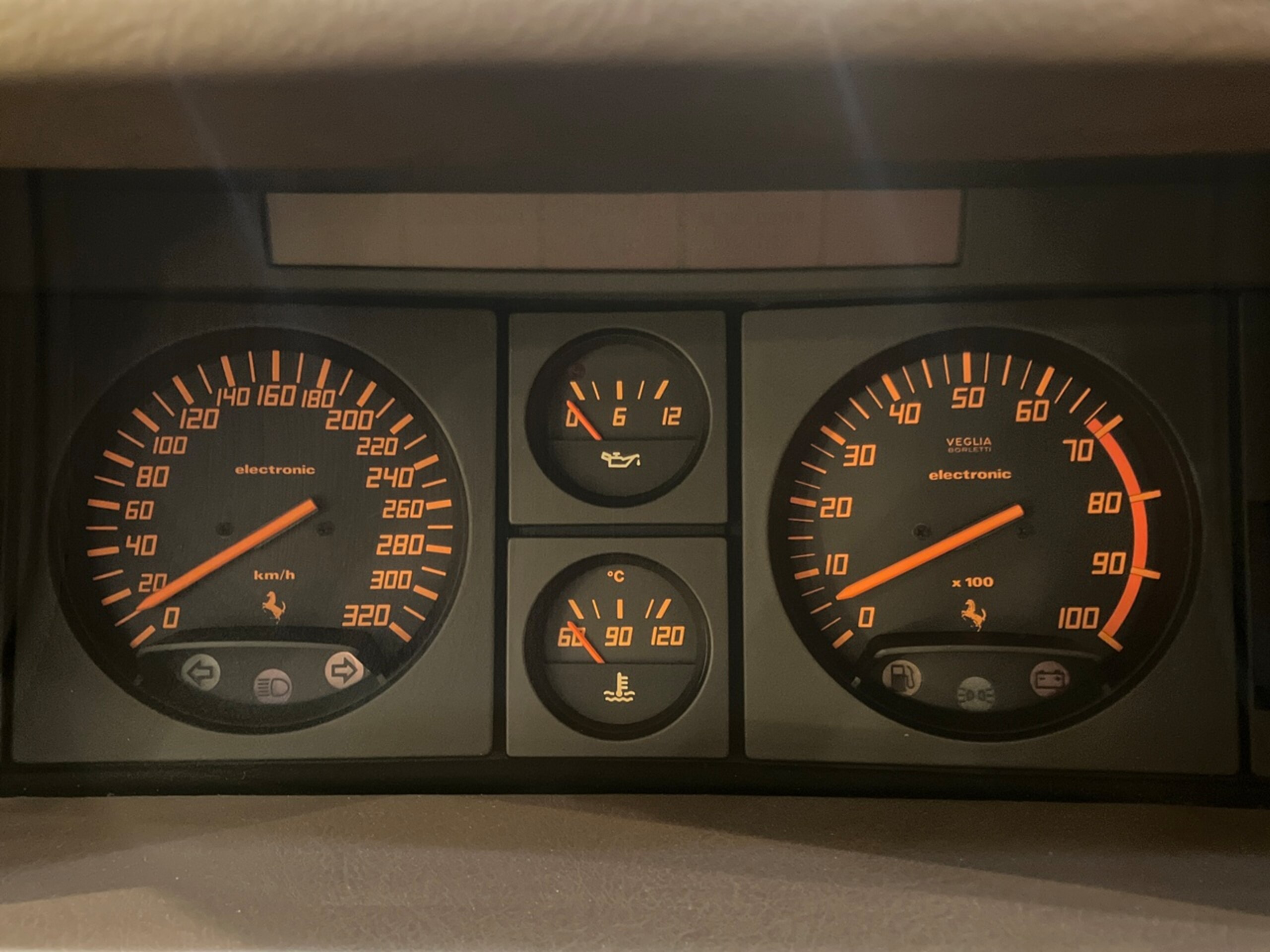 Ferrari Testarossa (photo: 10)