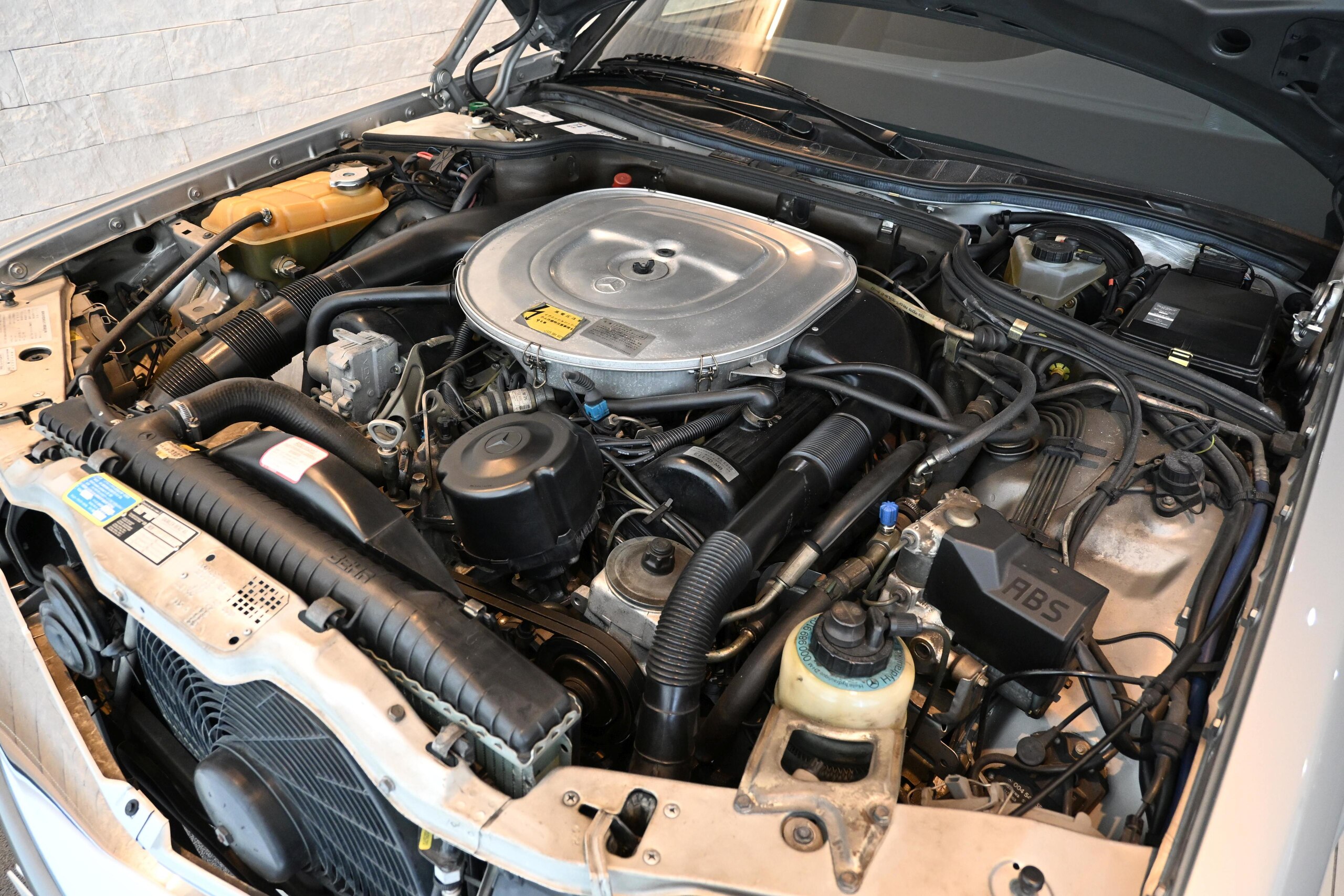 Mercedes Benz 560SEC (photo: 13)