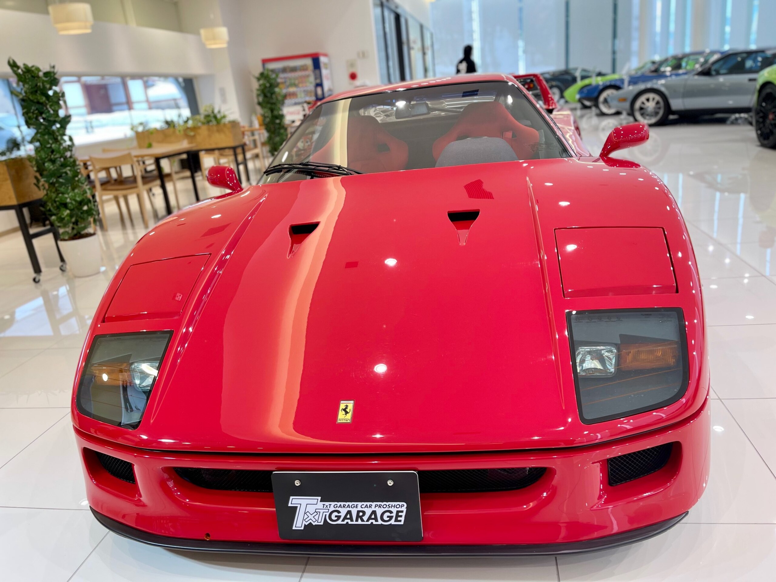 Ferrari F40 (photo: 1)