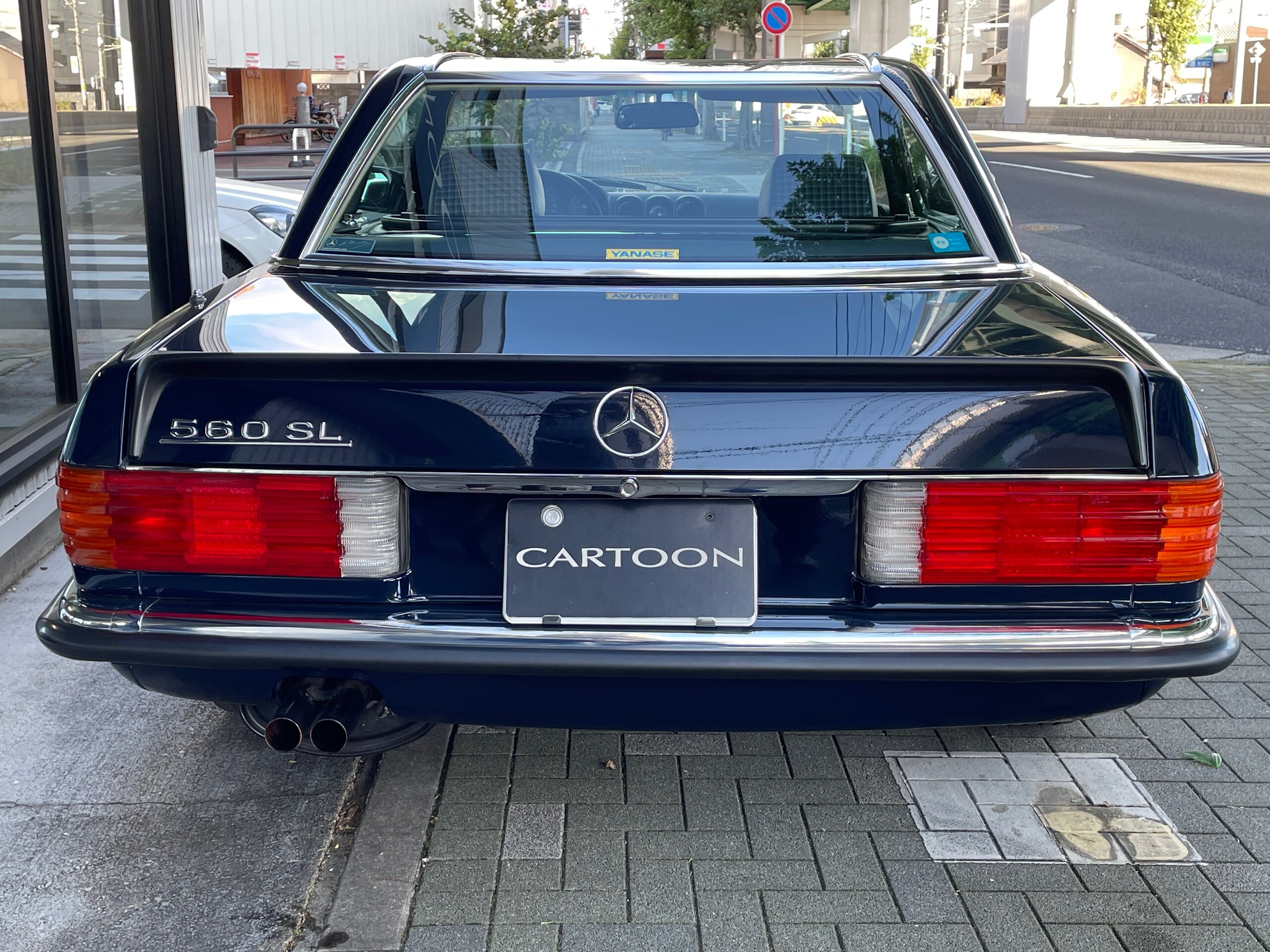 Mercedes Benz 560SL (photo: 2)