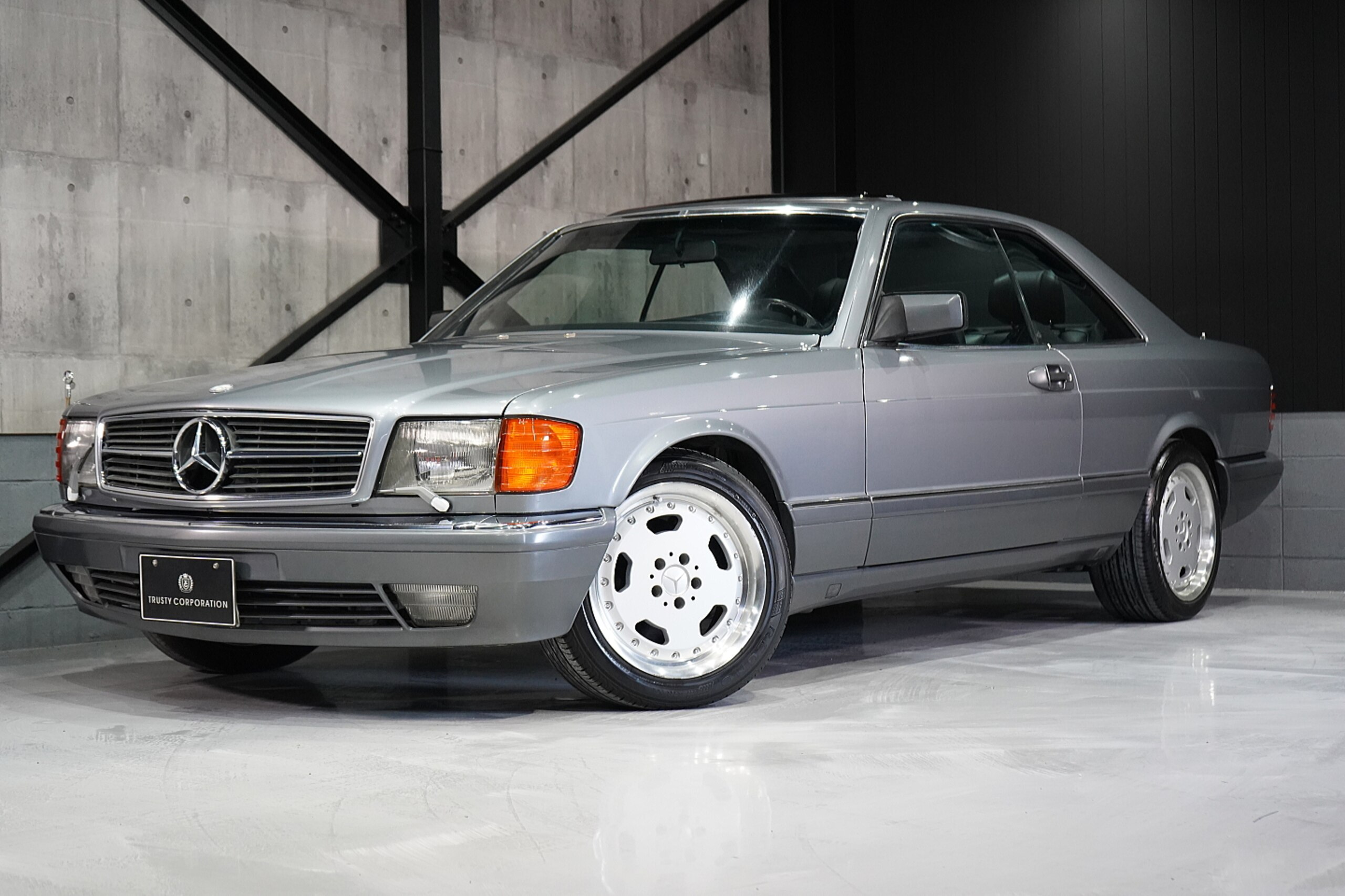 Mercedes Benz 560SEC