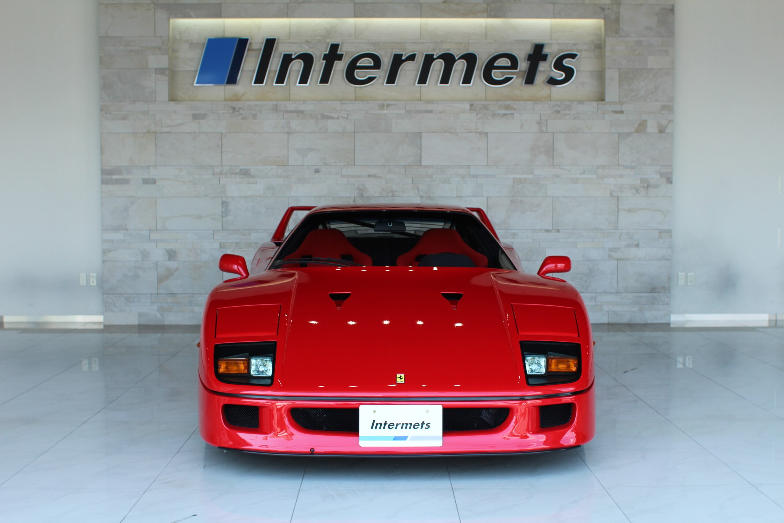 Ferrari F40 (photo: 1)