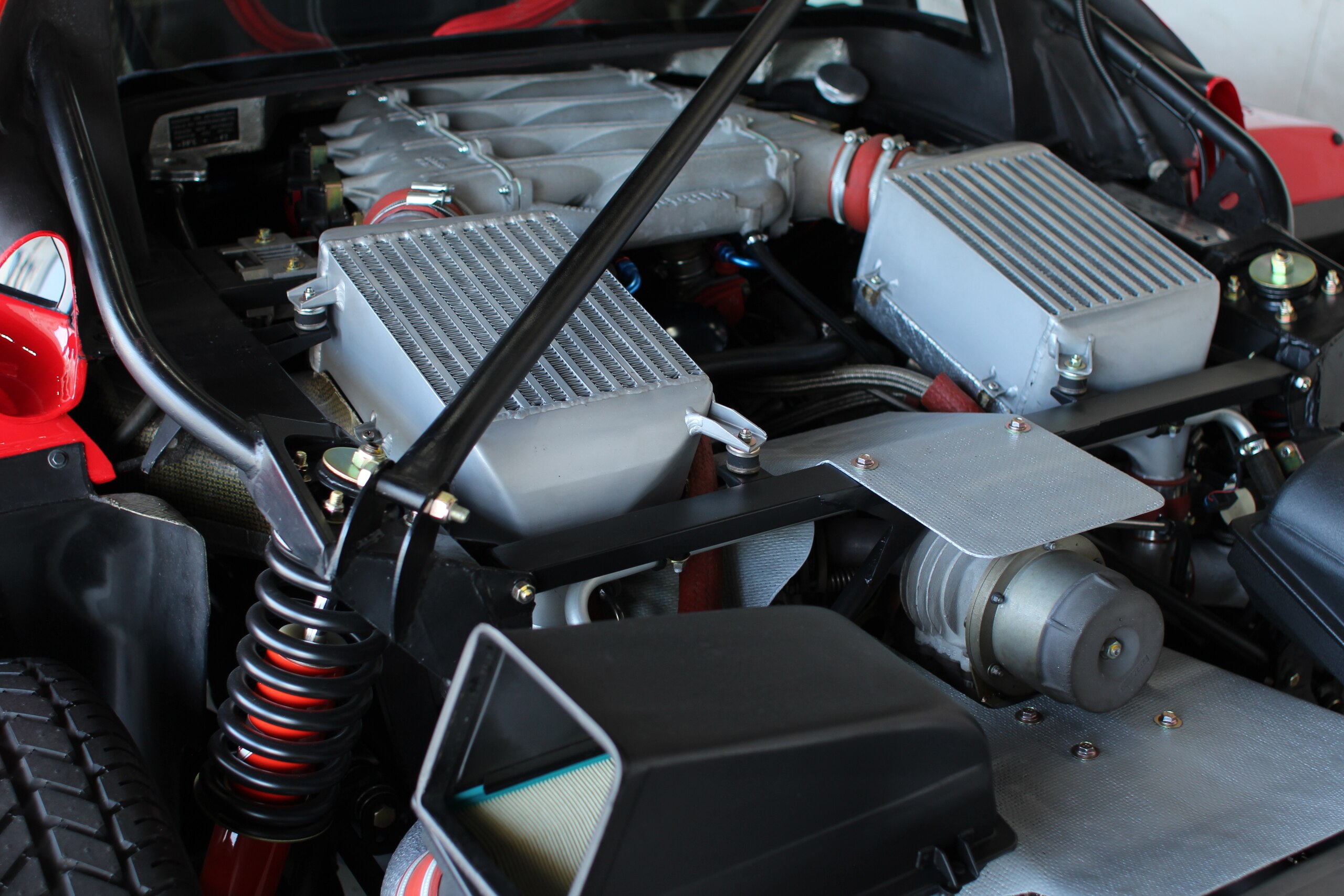 Ferrari F40 (photo: 14)
