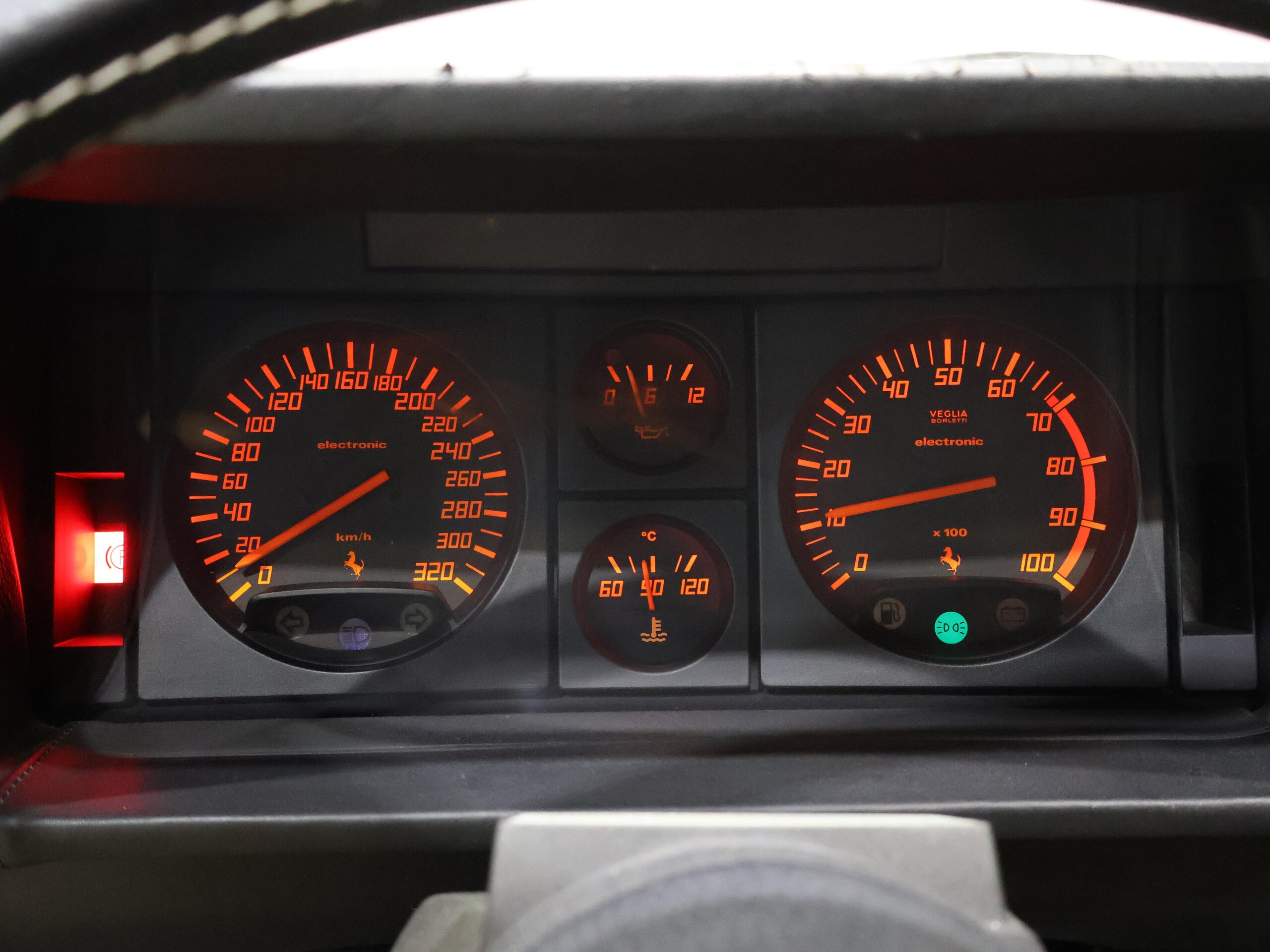 Ferrari Testarossa (photo: 11)