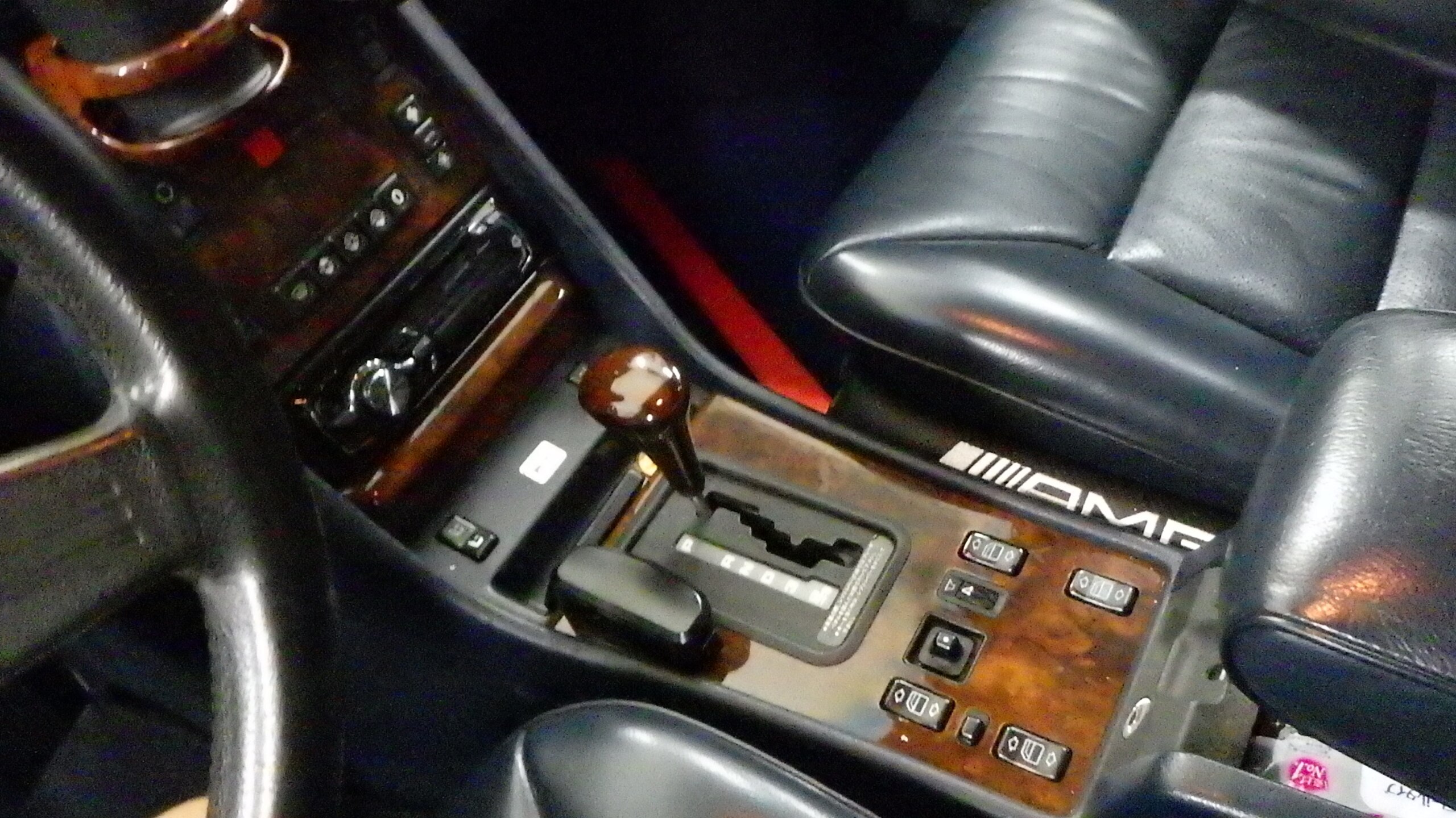 Mercedes Benz 560SEL 6.0 AMG (photo: 12)