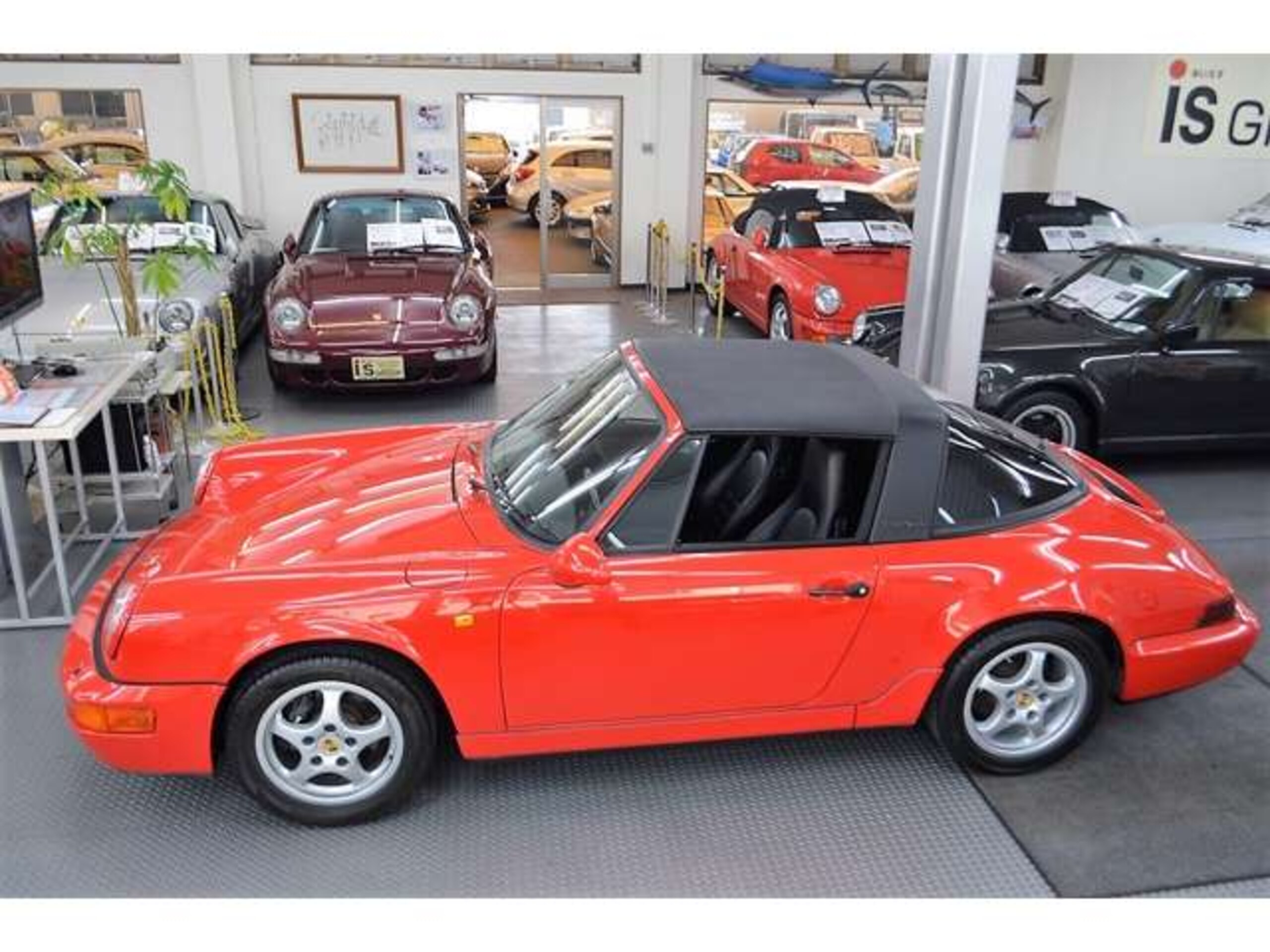 Porsche 911 Carrera 2 Targa (photo: 2)