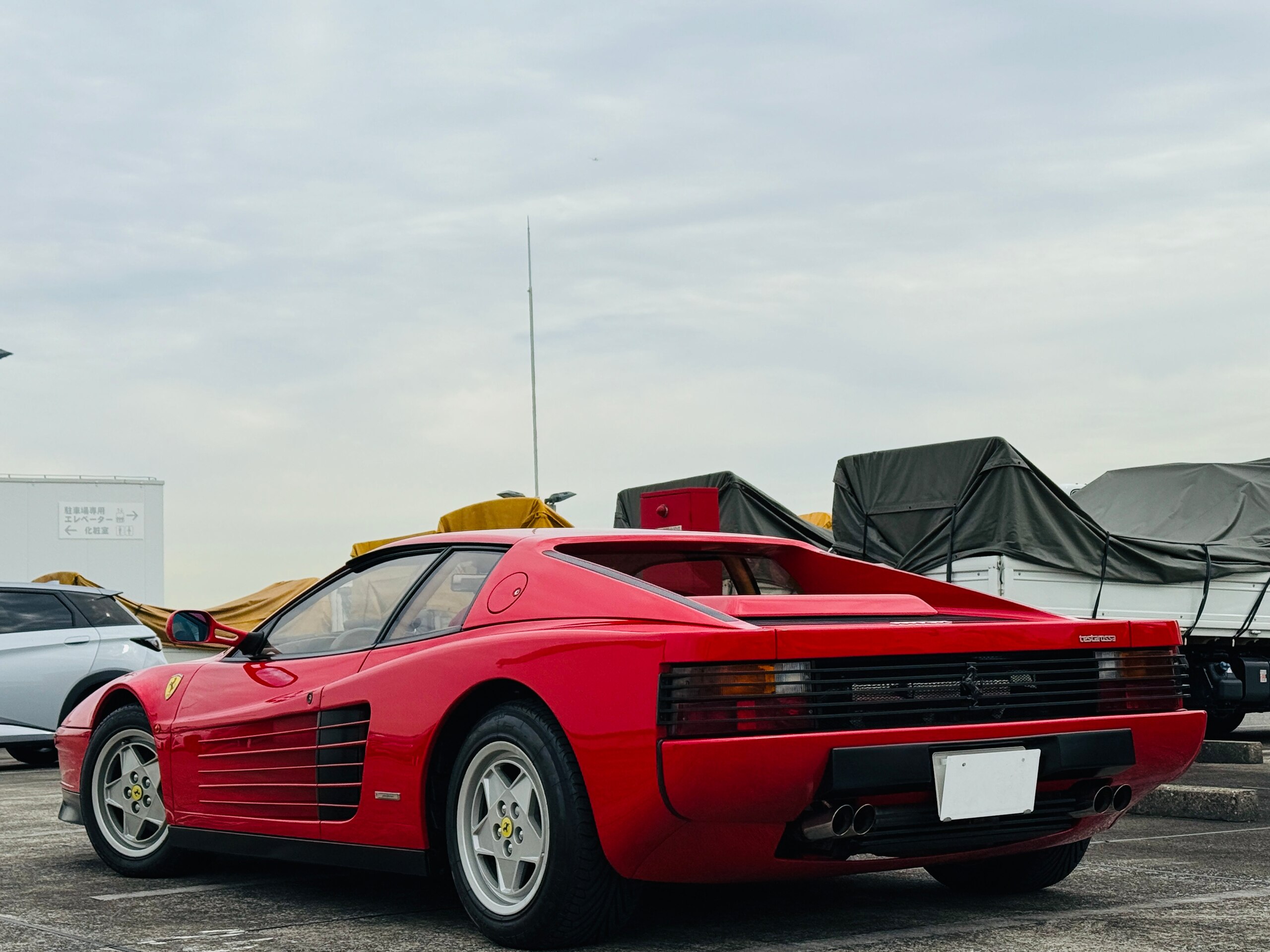Ferrari Testarossa (photo: 3)