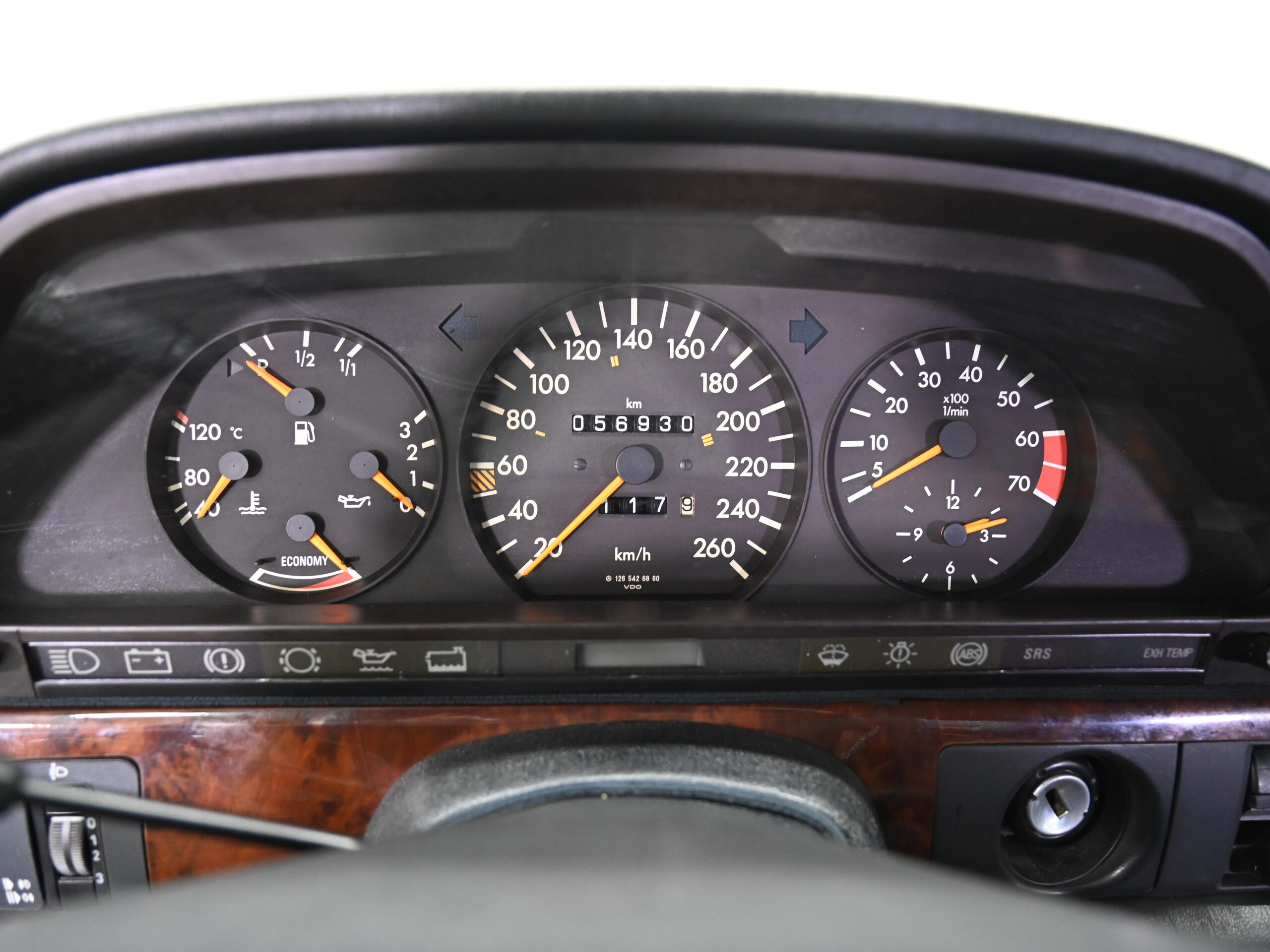 Mercedes Benz 560SEC (photo: 13)