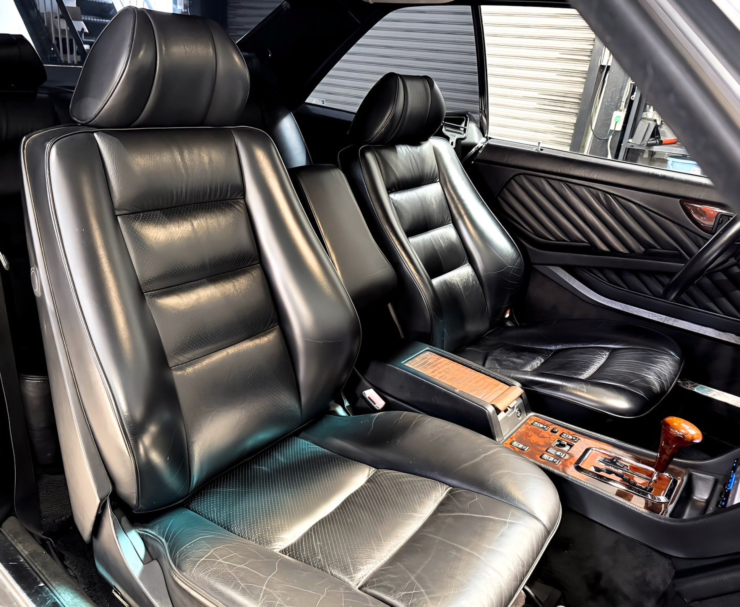Mercedes Benz 560SEC (photo: 17)