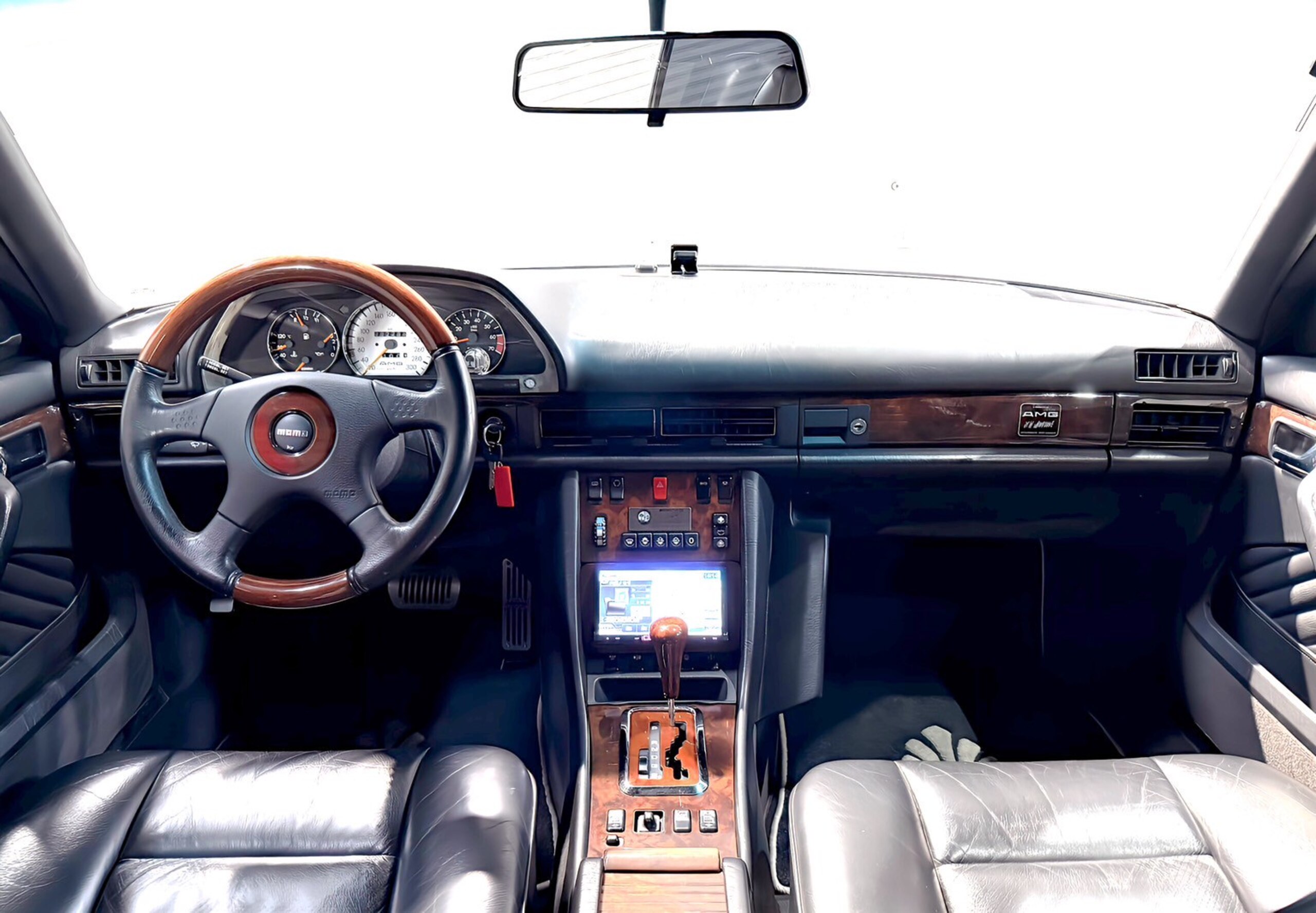 Mercedes Benz 560SEC (photo: 10)