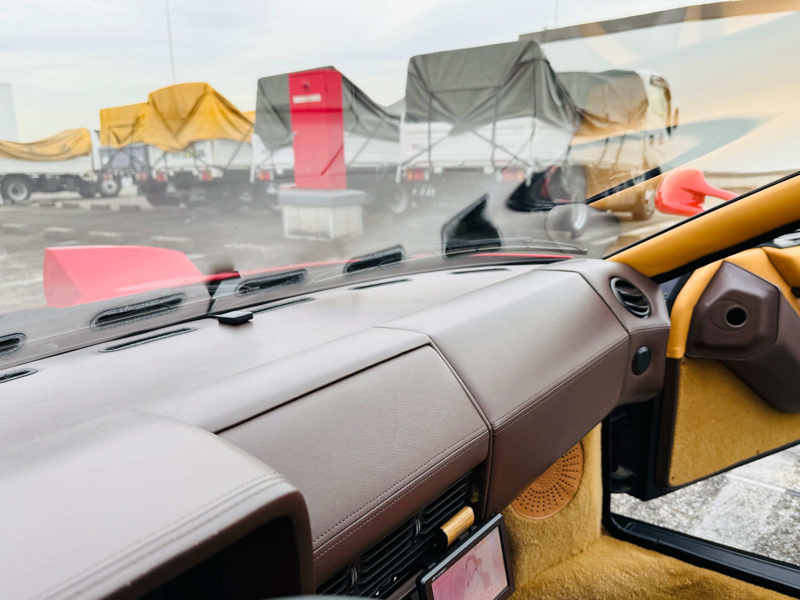 Ferrari Testarossa (photo: 12)