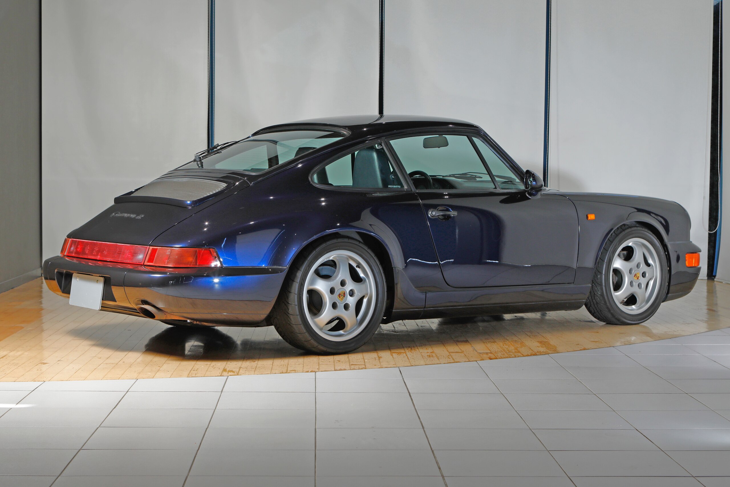 Porsche 911 Carrera 2 (photo: 3)