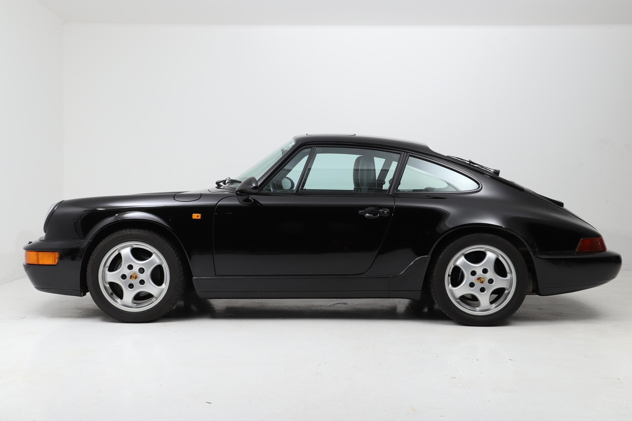 Porsche 911 Carrera 2 (photo: 4)