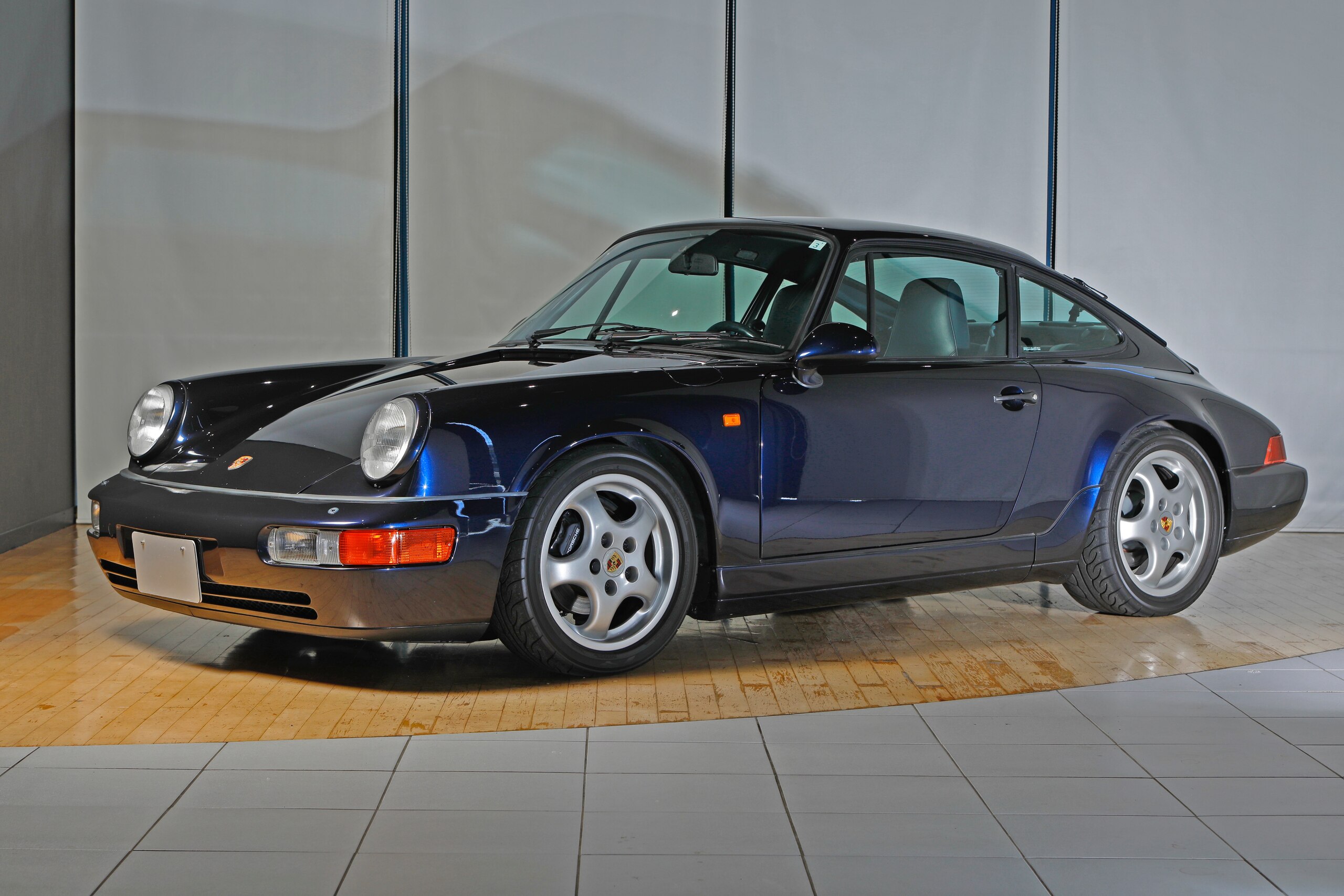 Porsche 911 Carrera 2 (photo: 1)