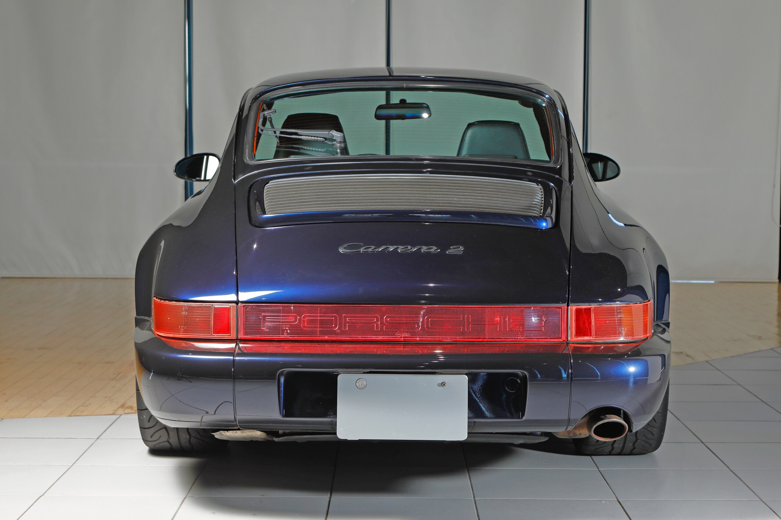 Porsche 911 Carrera 2 (photo: 2)