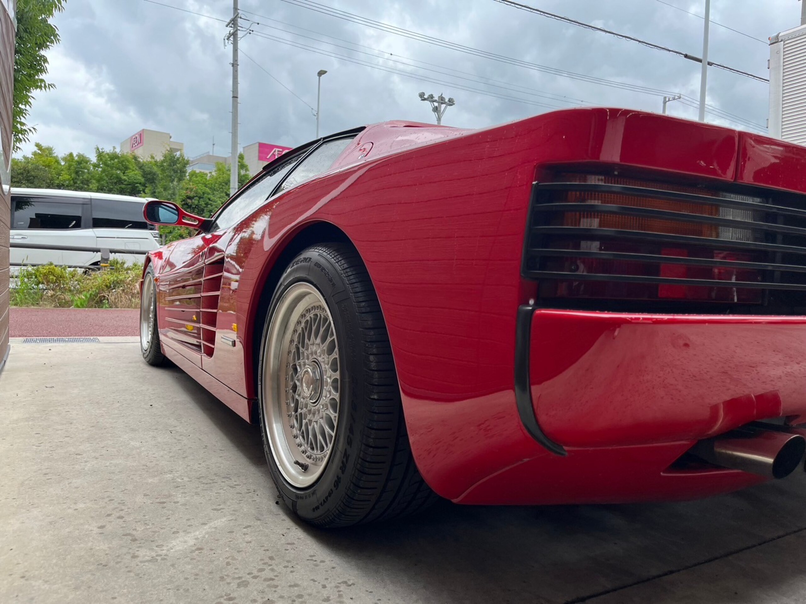 Ferrari Testarossa (photo: 5)