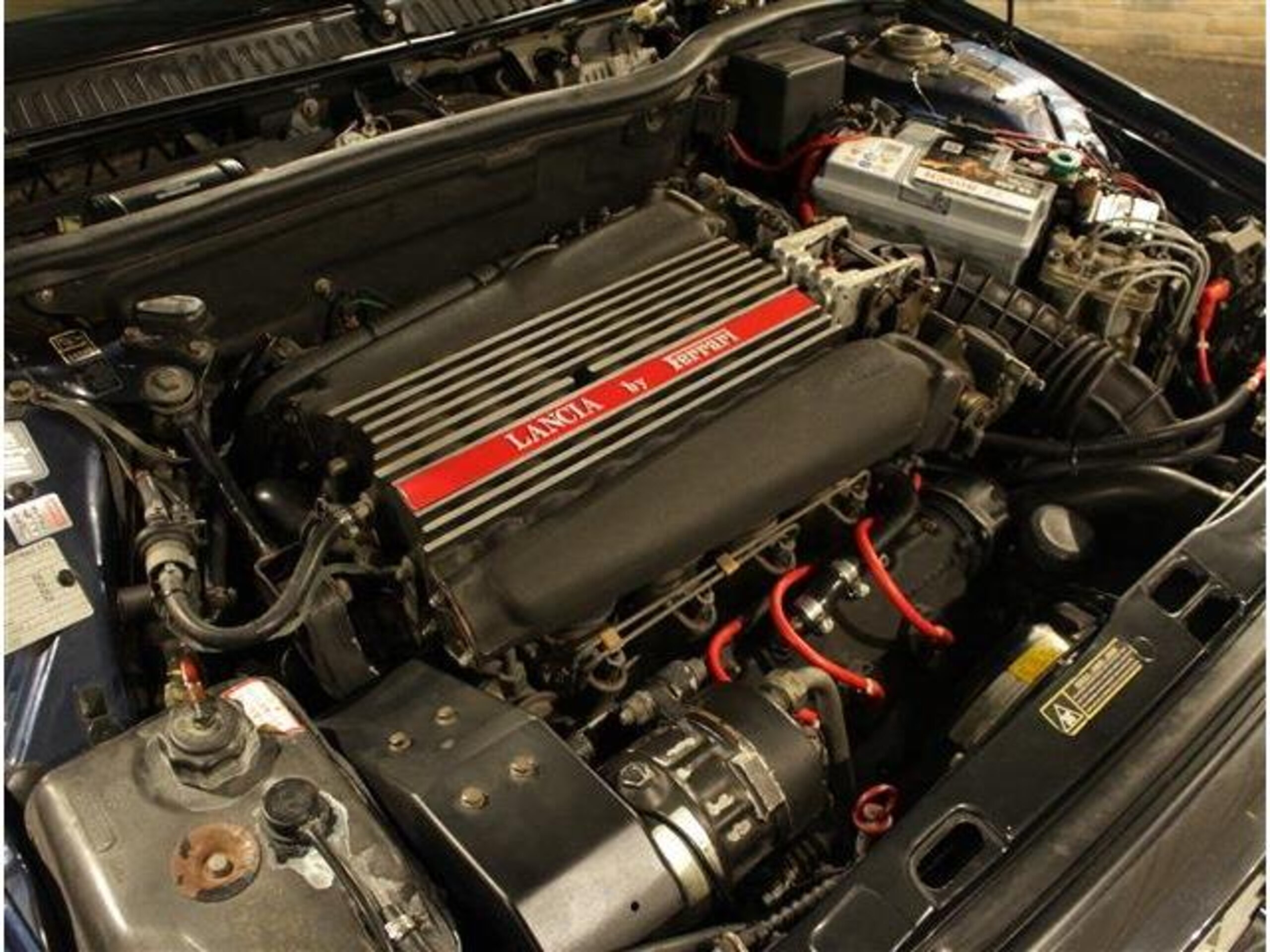 Lancia Thema 8.32 (photo: 12)