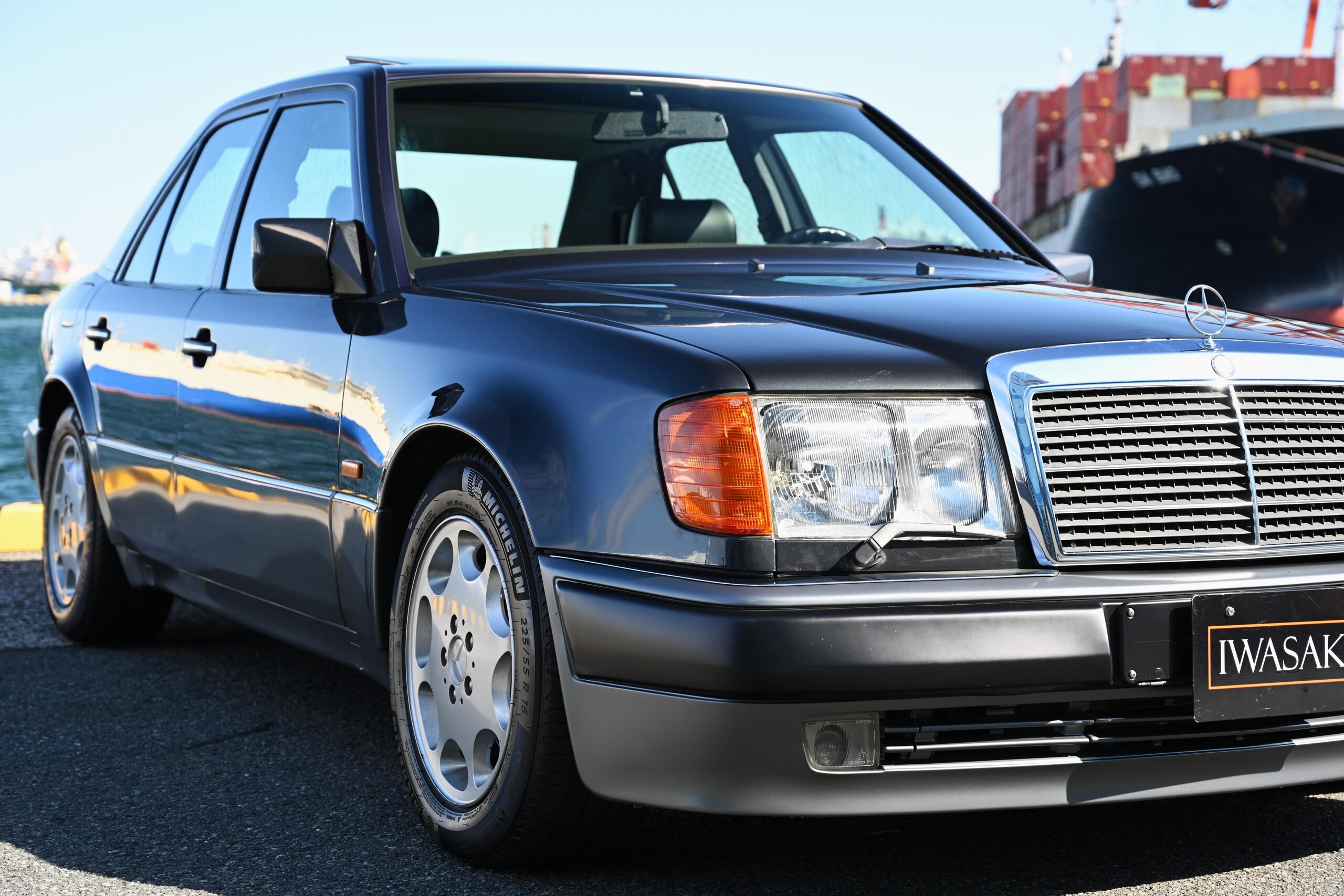 Mercedes Benz 500E (photo: 2)