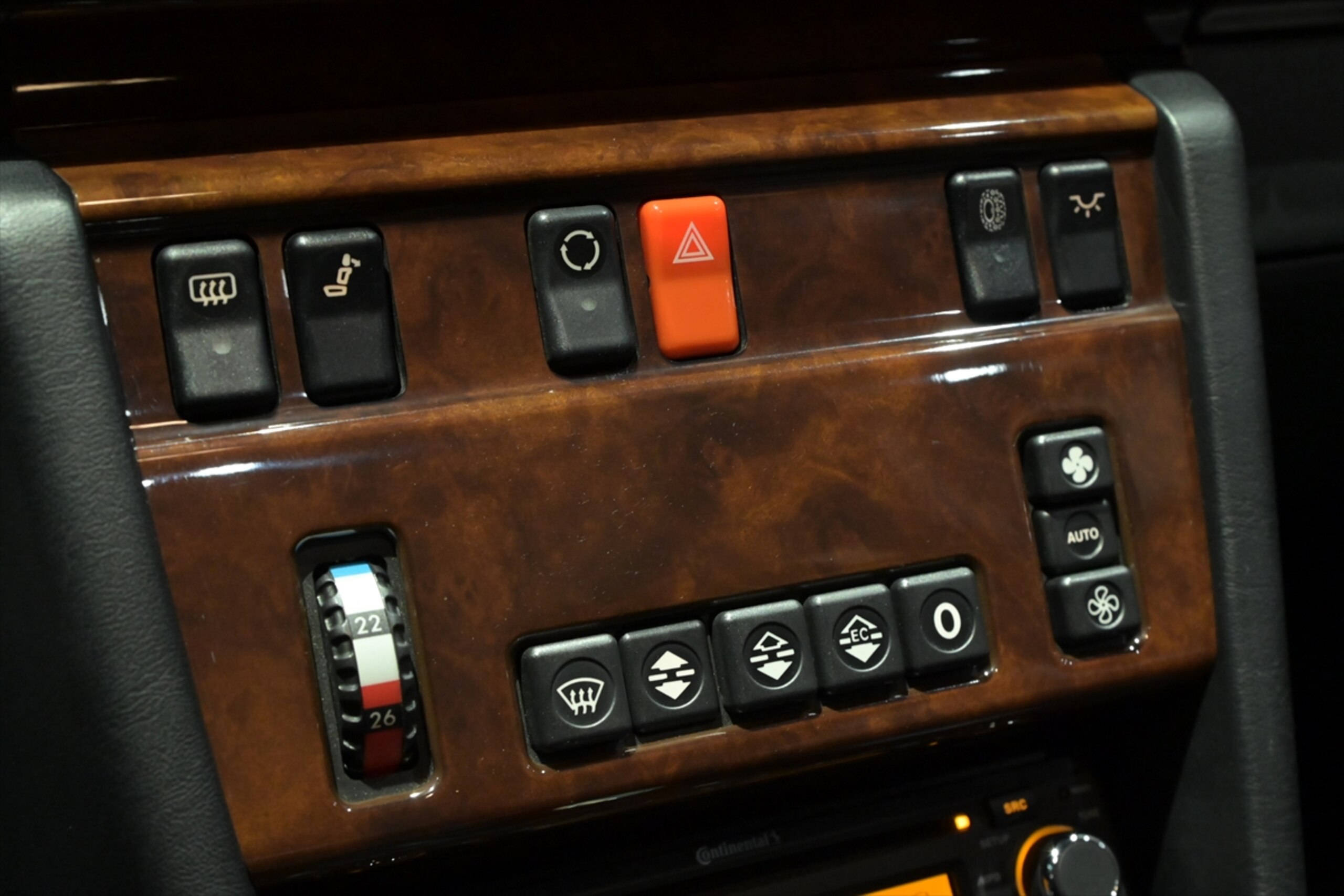 Mercedes Benz 500E 6.0 AMG (photo: 14)