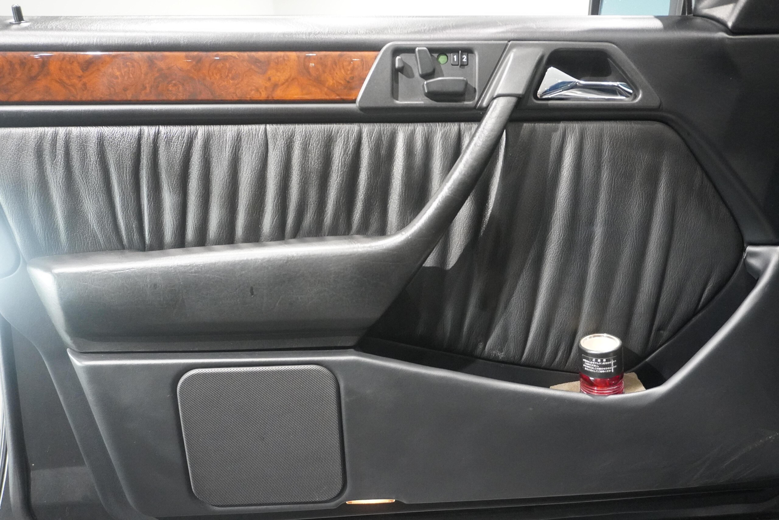 Mercedes Benz 500E (photo: 7)