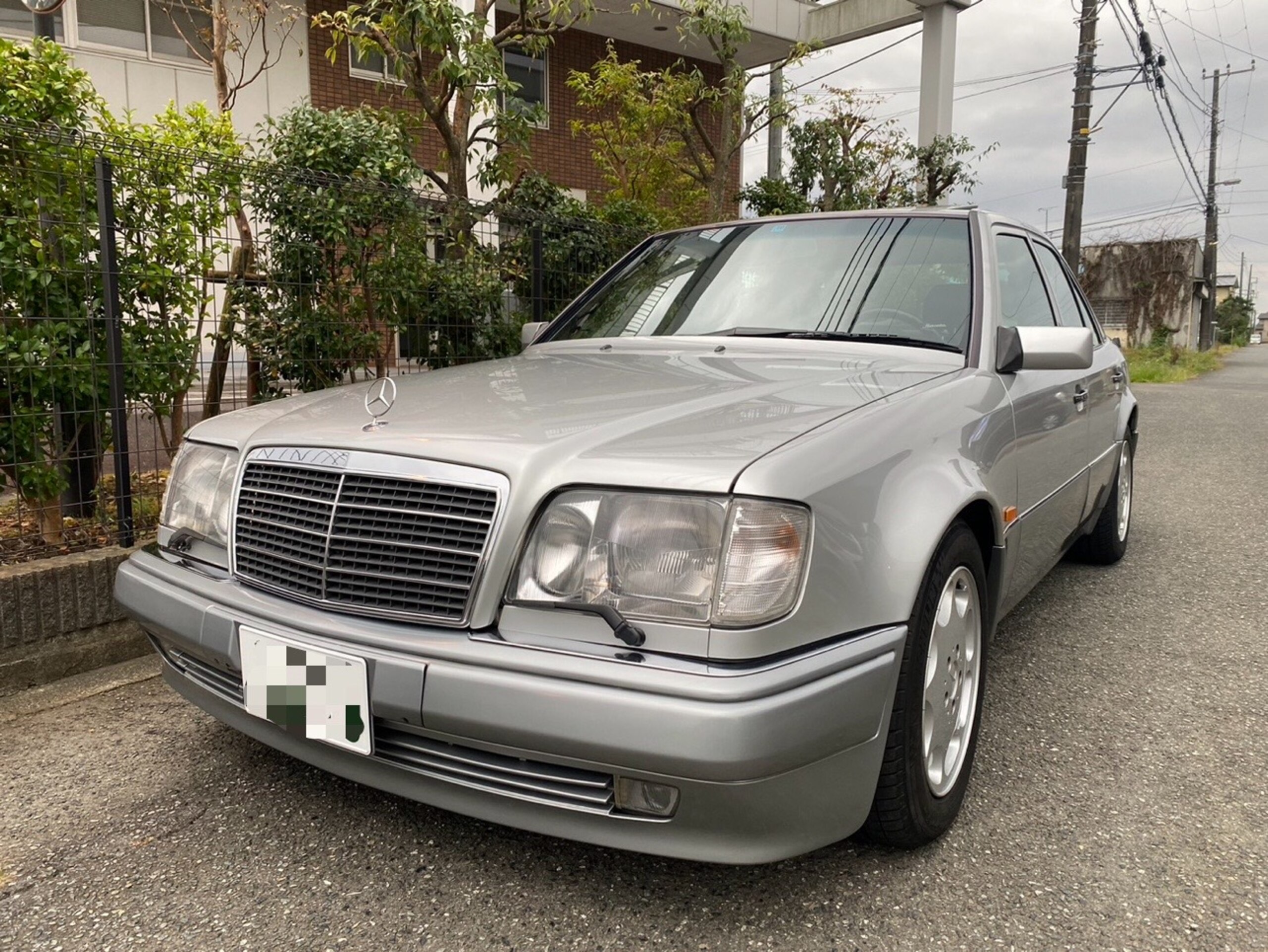 Mercedes Benz E500