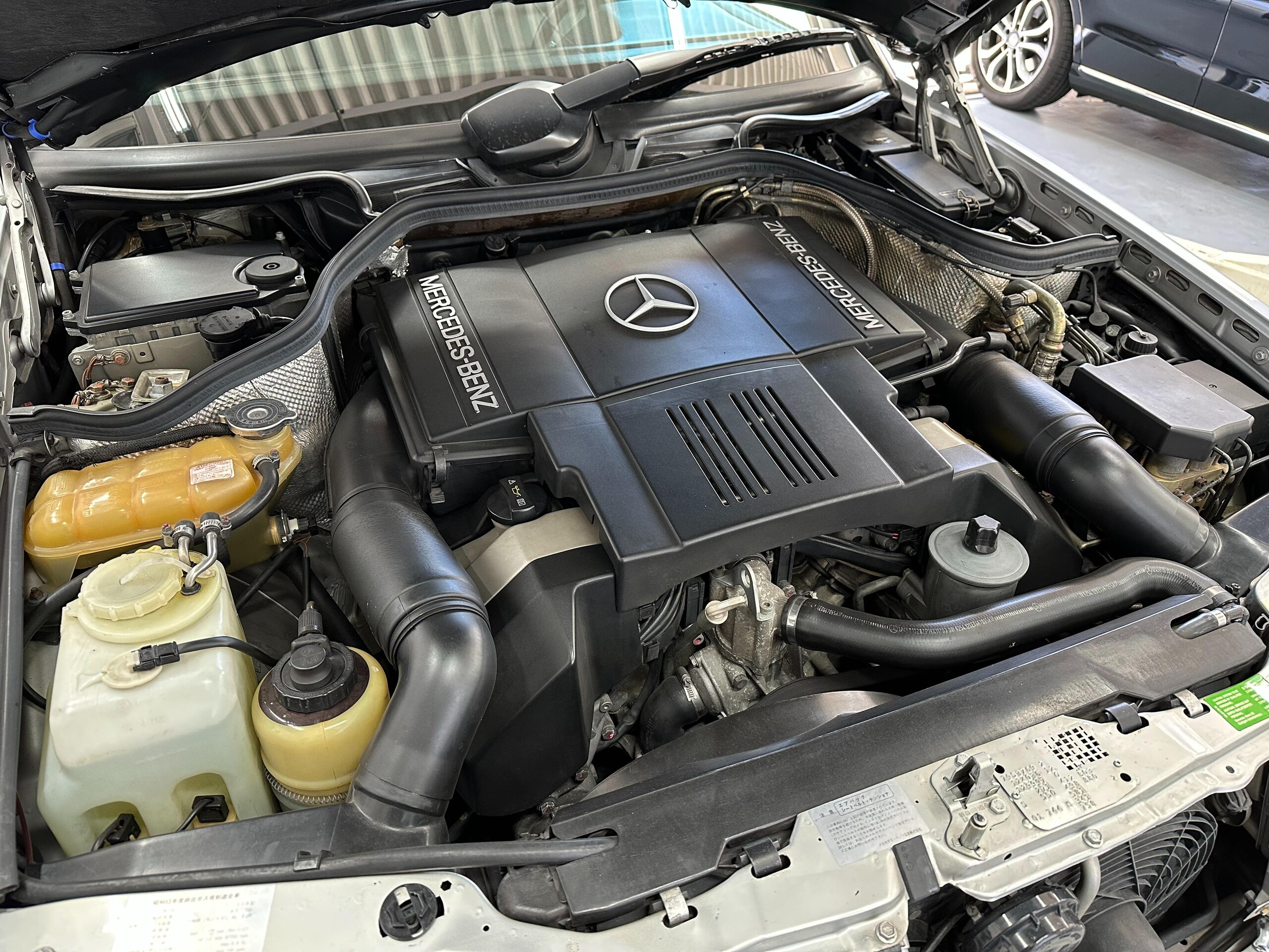 Mercedes Benz E500 (photo: 16)