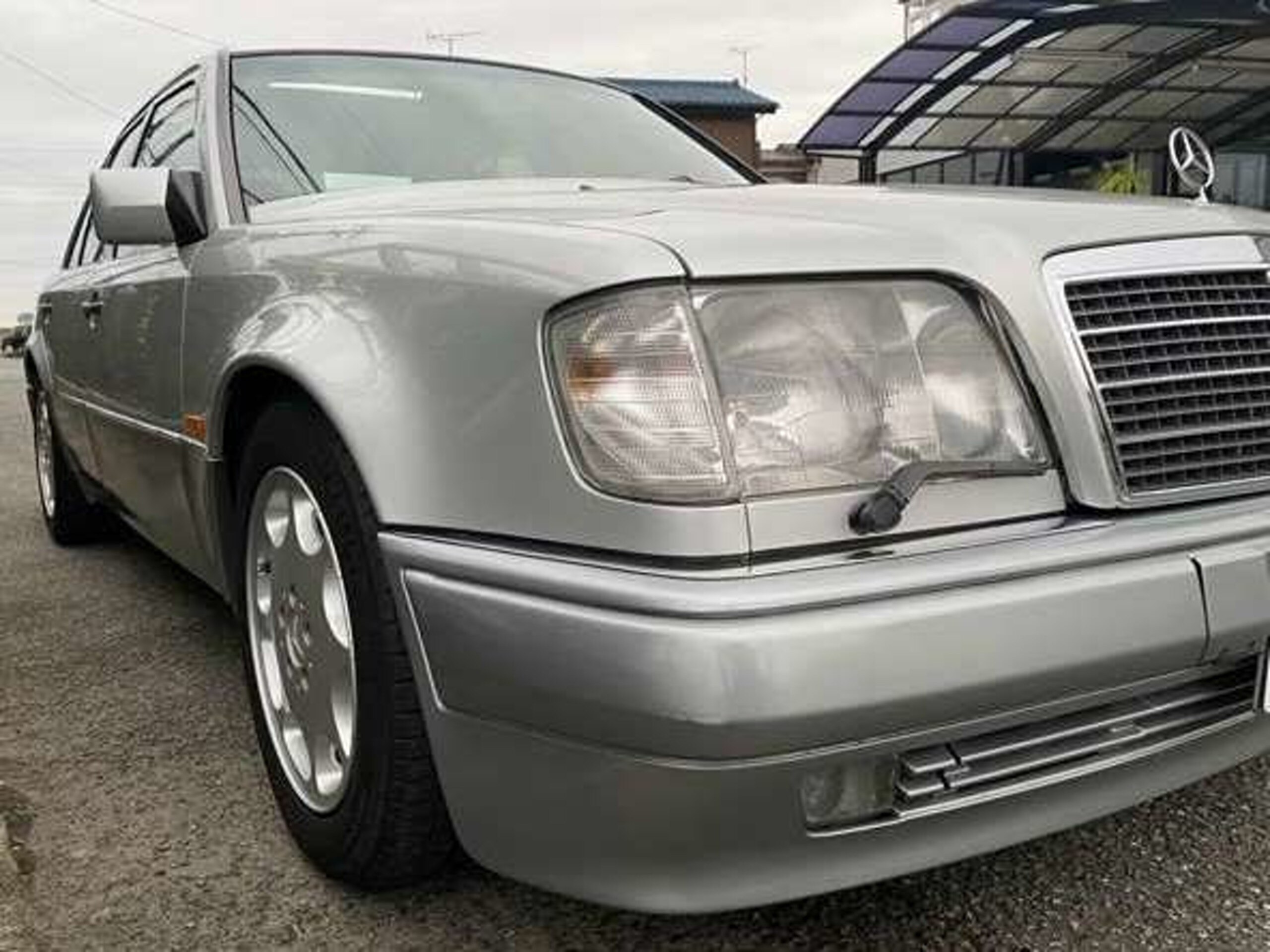 Mercedes Benz E500 (photo: 7)