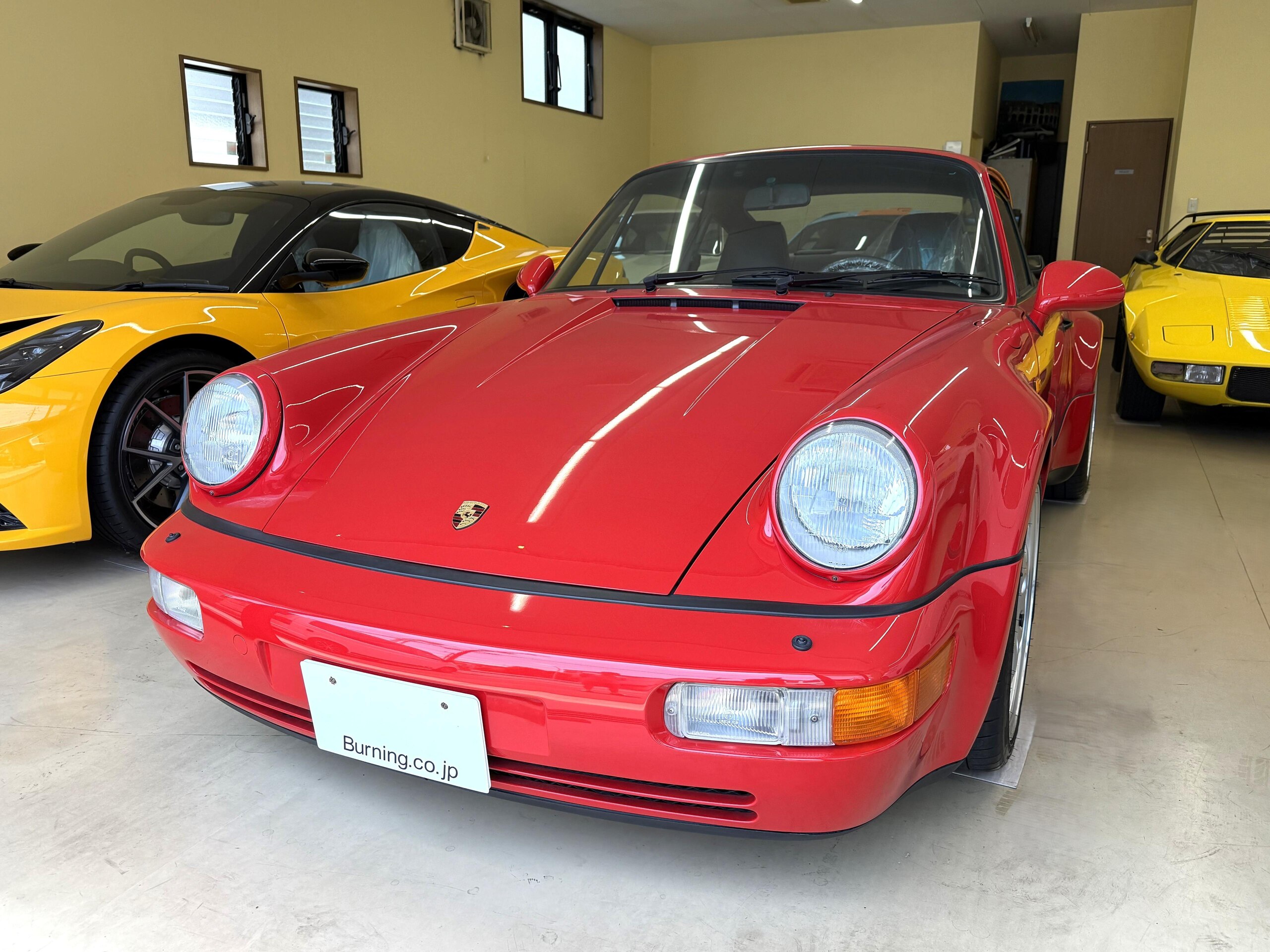 Porsche 911 Turbo (photo: 2)