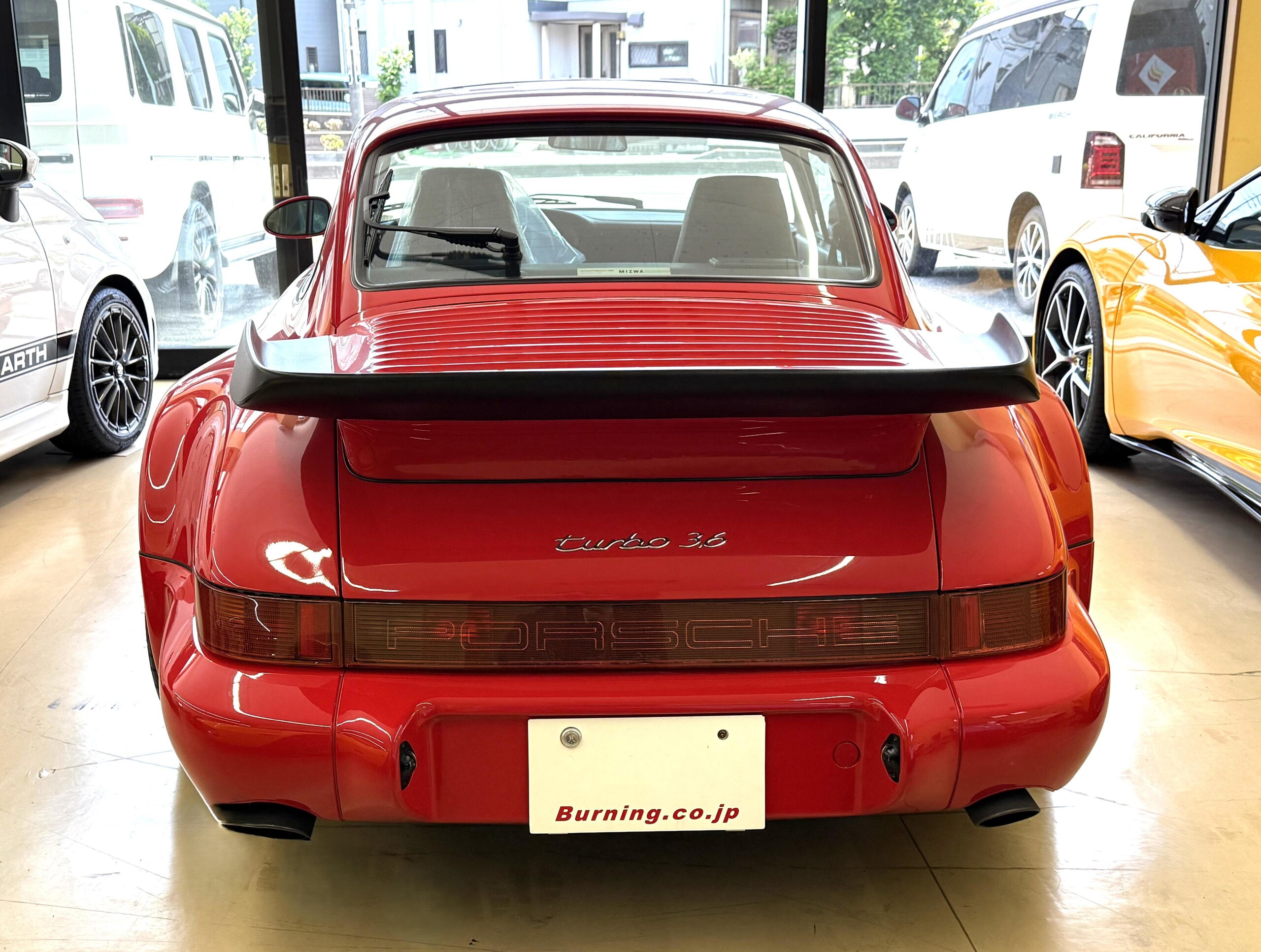 Porsche 911 Turbo (photo: 5)