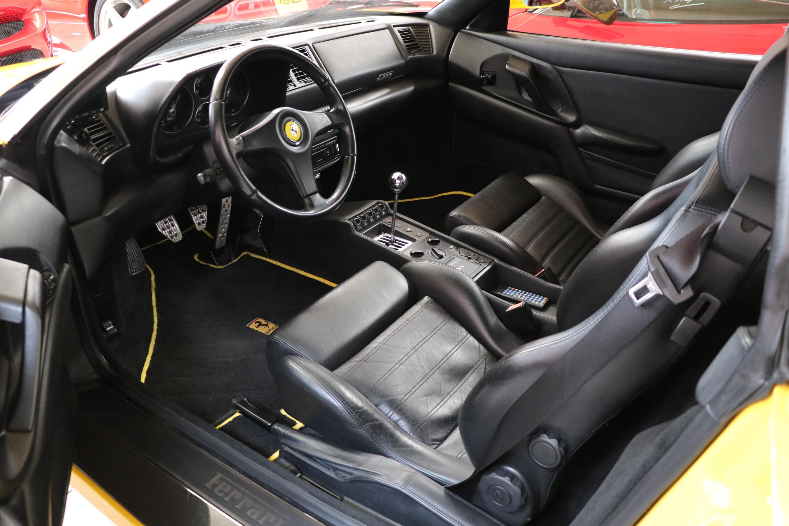 Ferrari F355 Berlinetta (photo: 5)