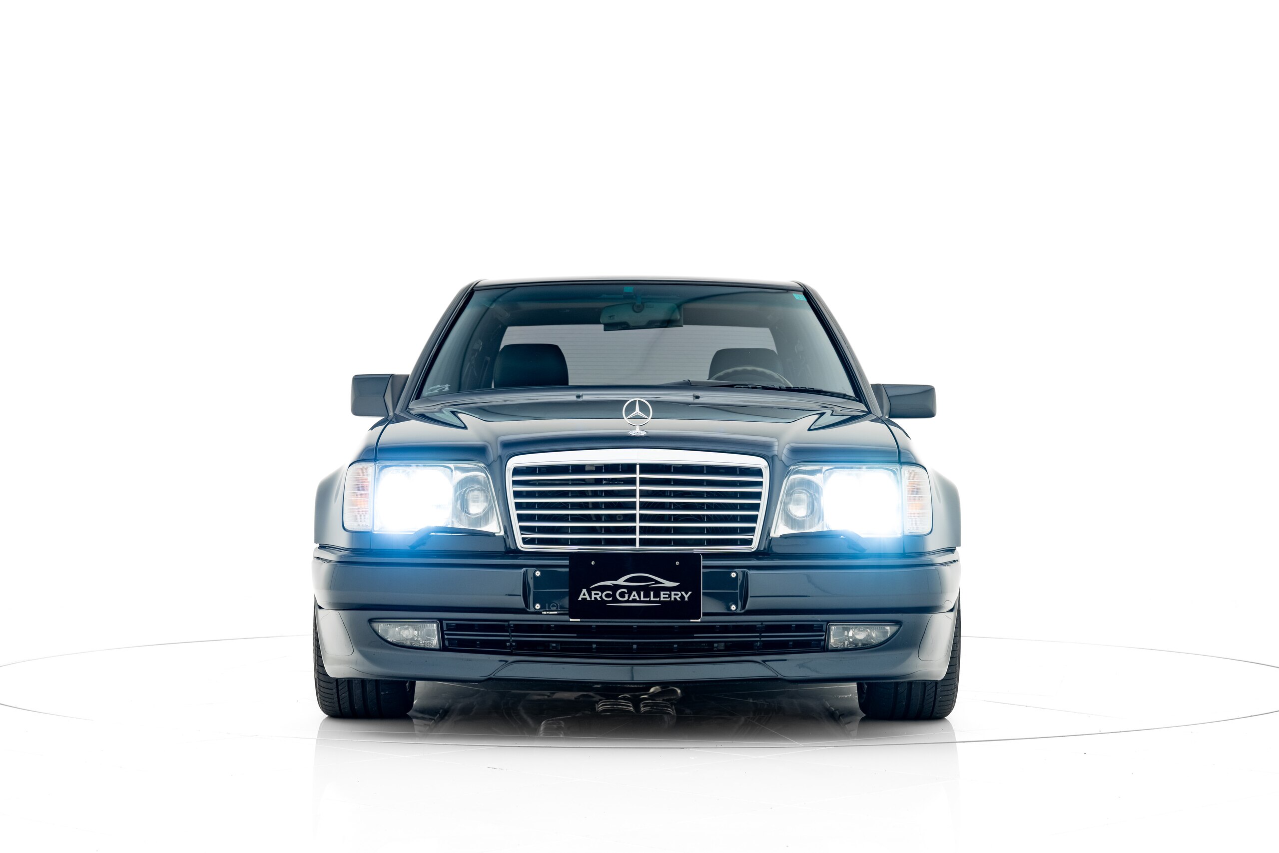 Mercedes Benz 500E (photo: 1)